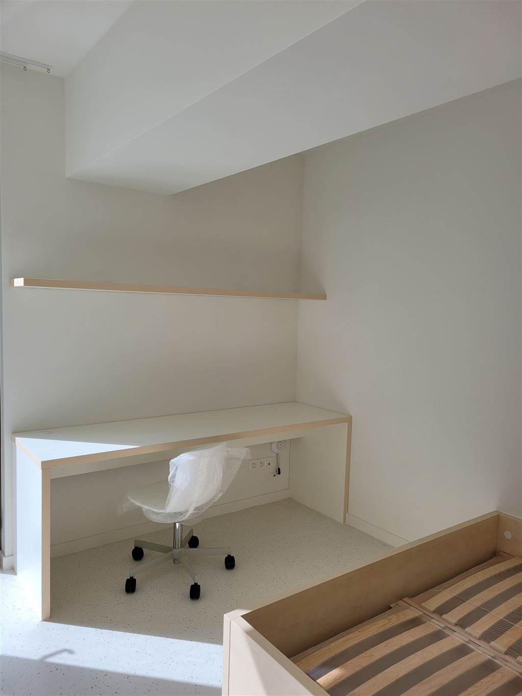 Ruime lichtrijke nieuwbouw studentenstudio in hartje Leuven.  foto 3