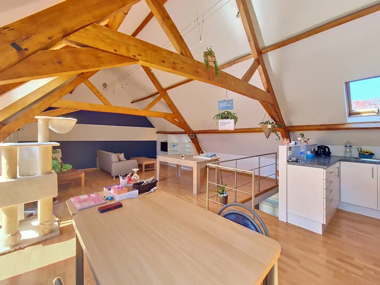 Duplex met 2 slaapkamers & bureau foto 2