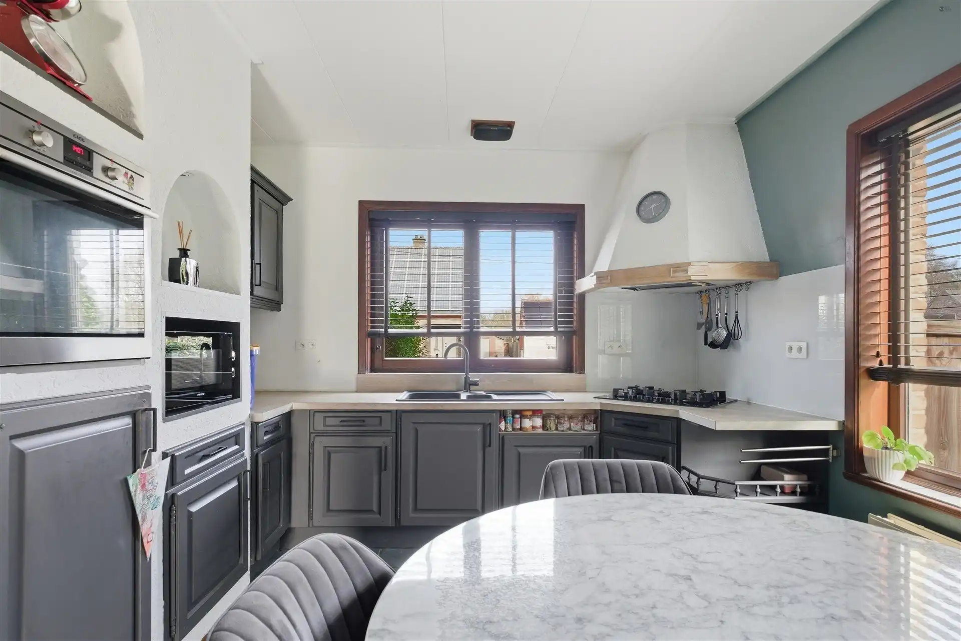 Open bebouwing met grote grond van 3.711m² foto 13