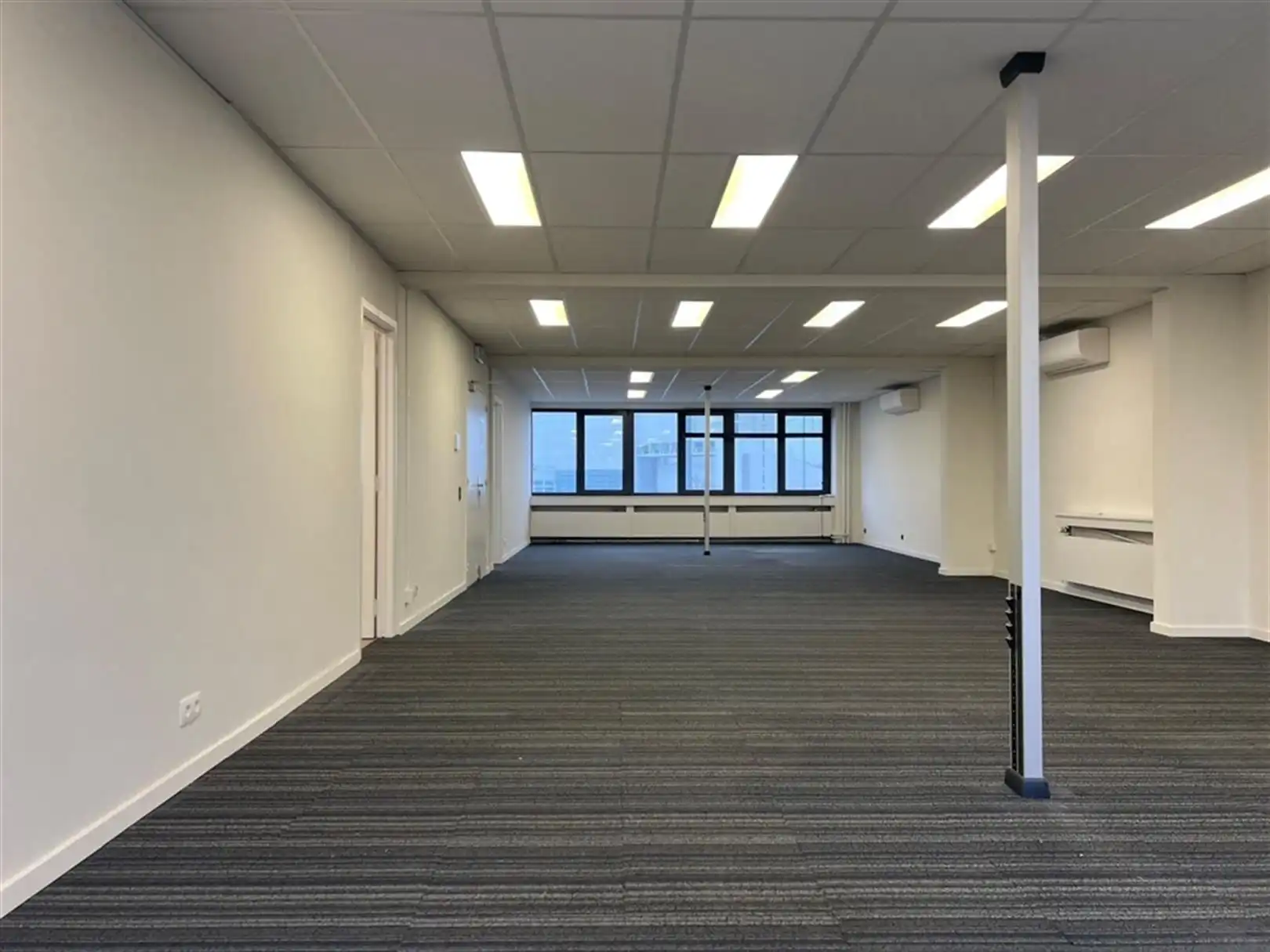 Instapklare kantoorruimtes te huur op uitstekende locatie aan de Singel foto 2