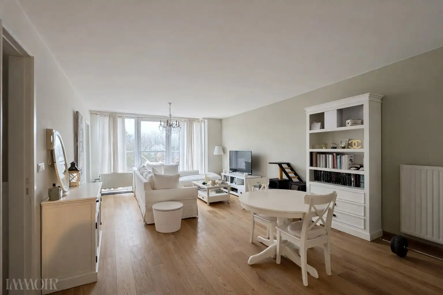 Goed onderhouden appartement met 2 slaapkamers in Brasschaat. foto 2