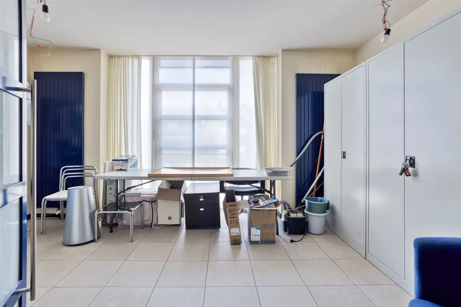 Praktijk (label B) met 4 staanplaatsen en ruim terras  foto 15