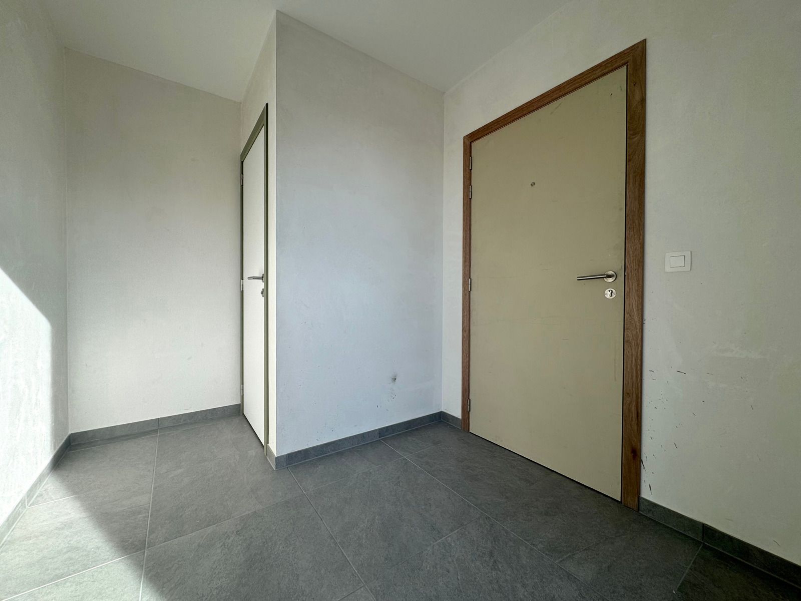 Prachtig nieuwbouw appartement inclusief twee staanplaatsen foto 16