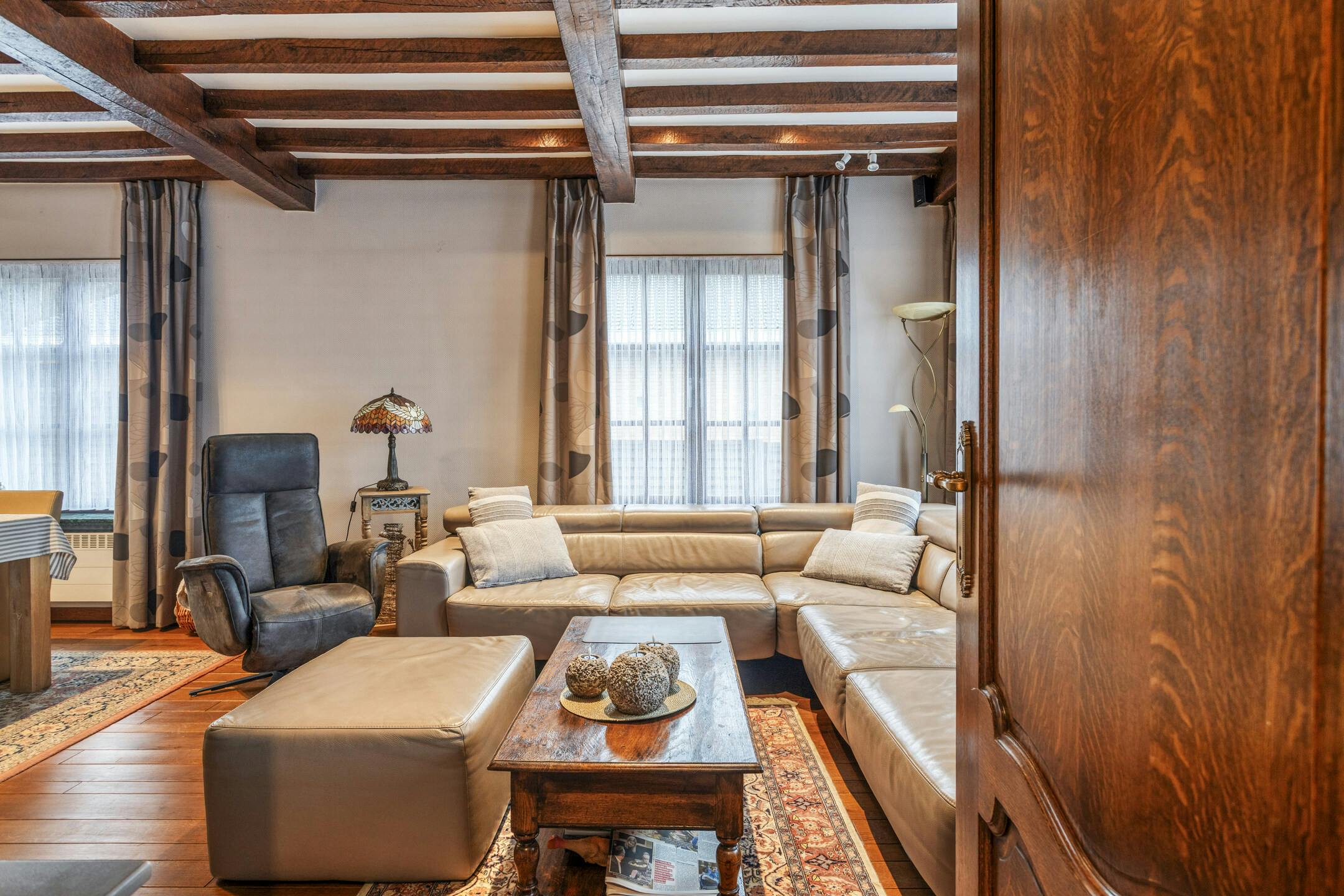 Karaktervolle open bebouwing met véél potentieel te koop in Ursel foto 2