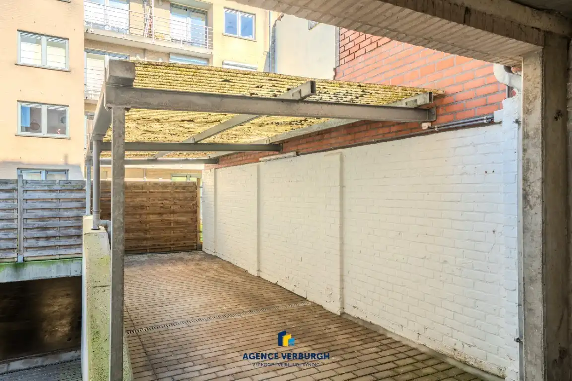 Lichtrijk 1-slpk appartement nabij de Grote Markt foto 17