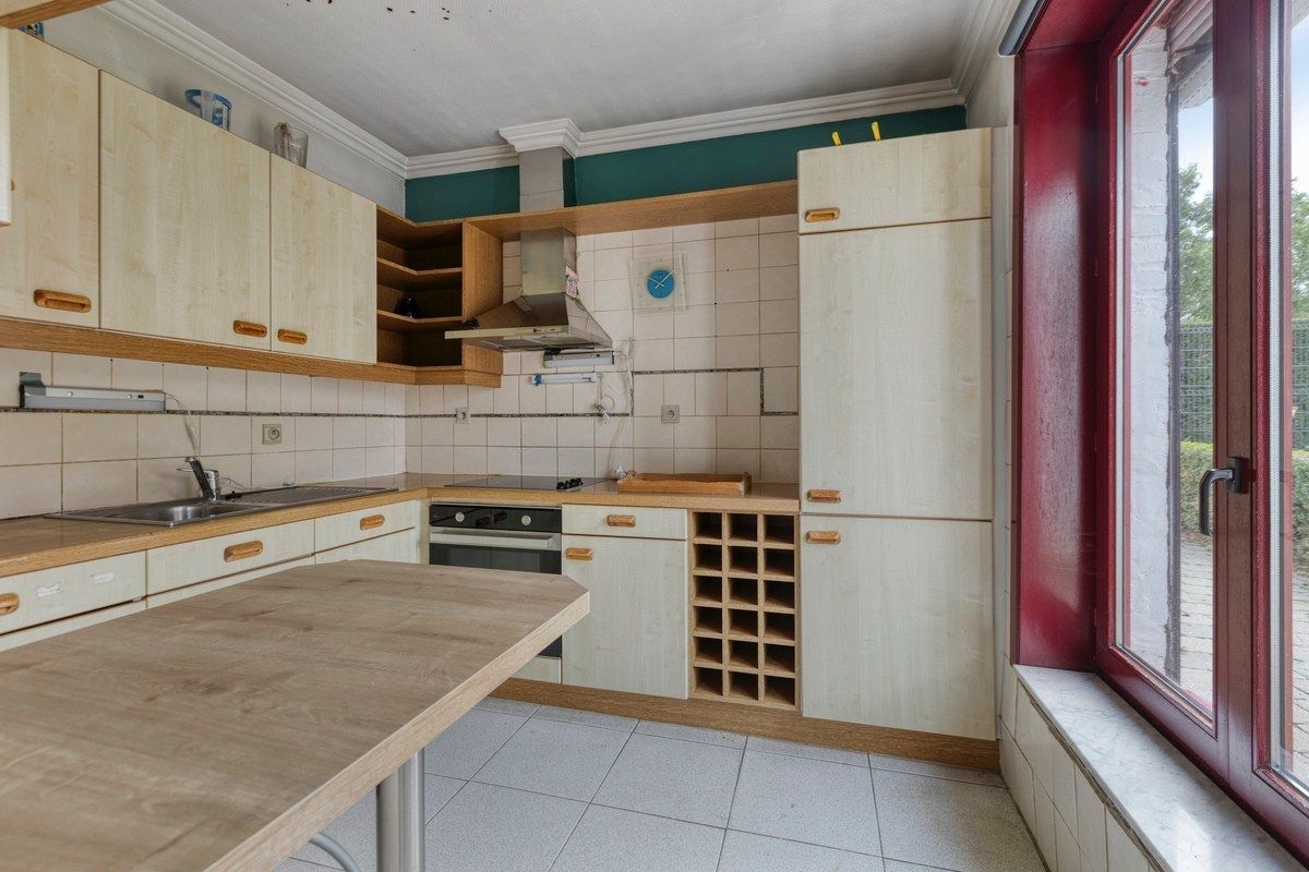 Ruime gezinswoning met grote garage - landelijk gelegen te Tongeren-Widooie foto 12