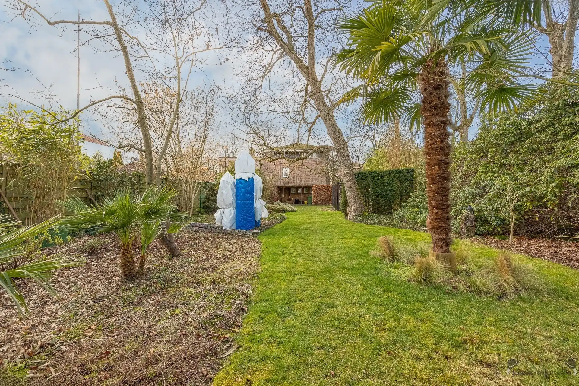 Unieke kans in het hart van Brasschaat karaktervolle villa met dubbele woningstructuur op prachtig perceel van 2.080 m² foto 8