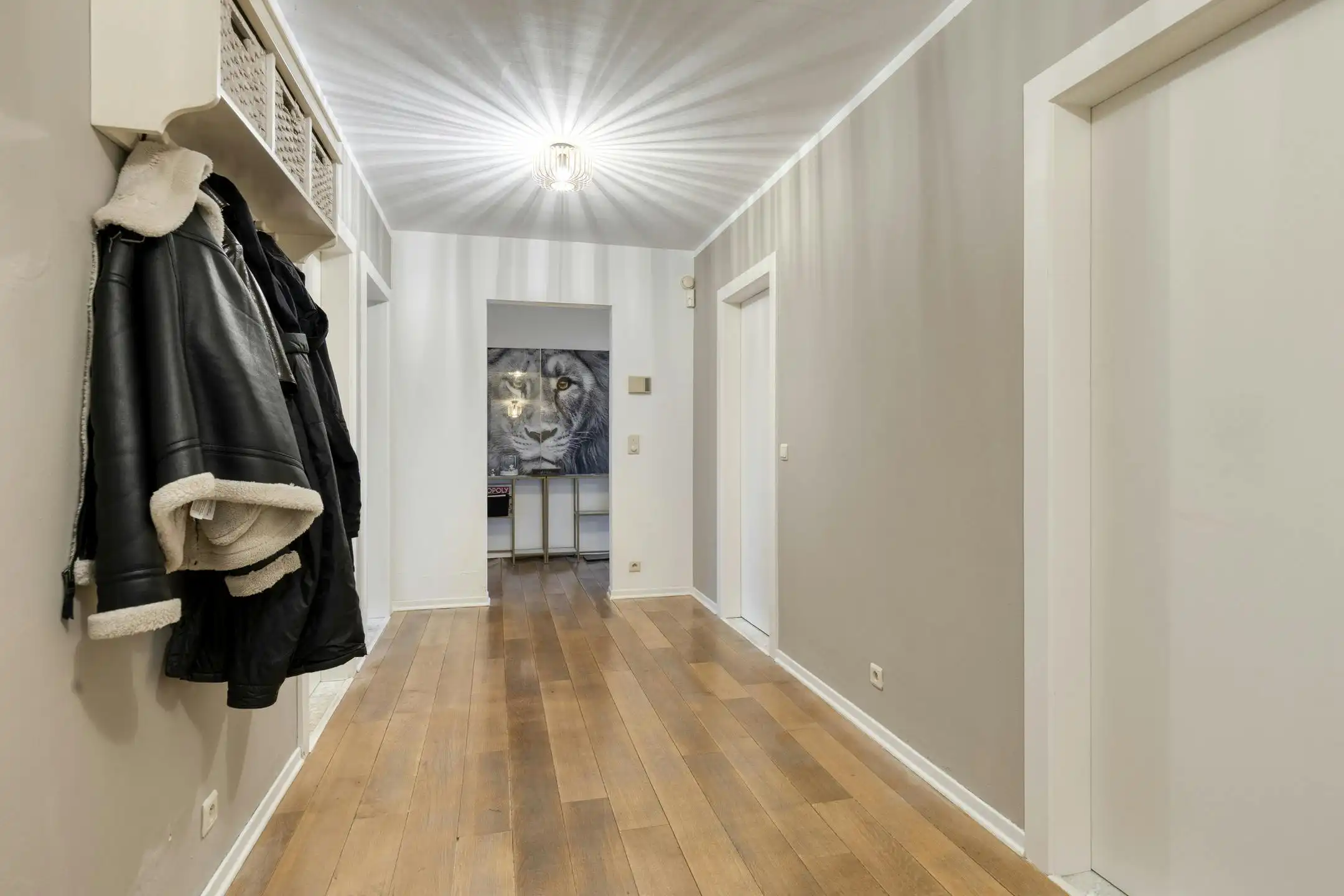 Appartement met drie slaapkamers en garage te koop! foto 6