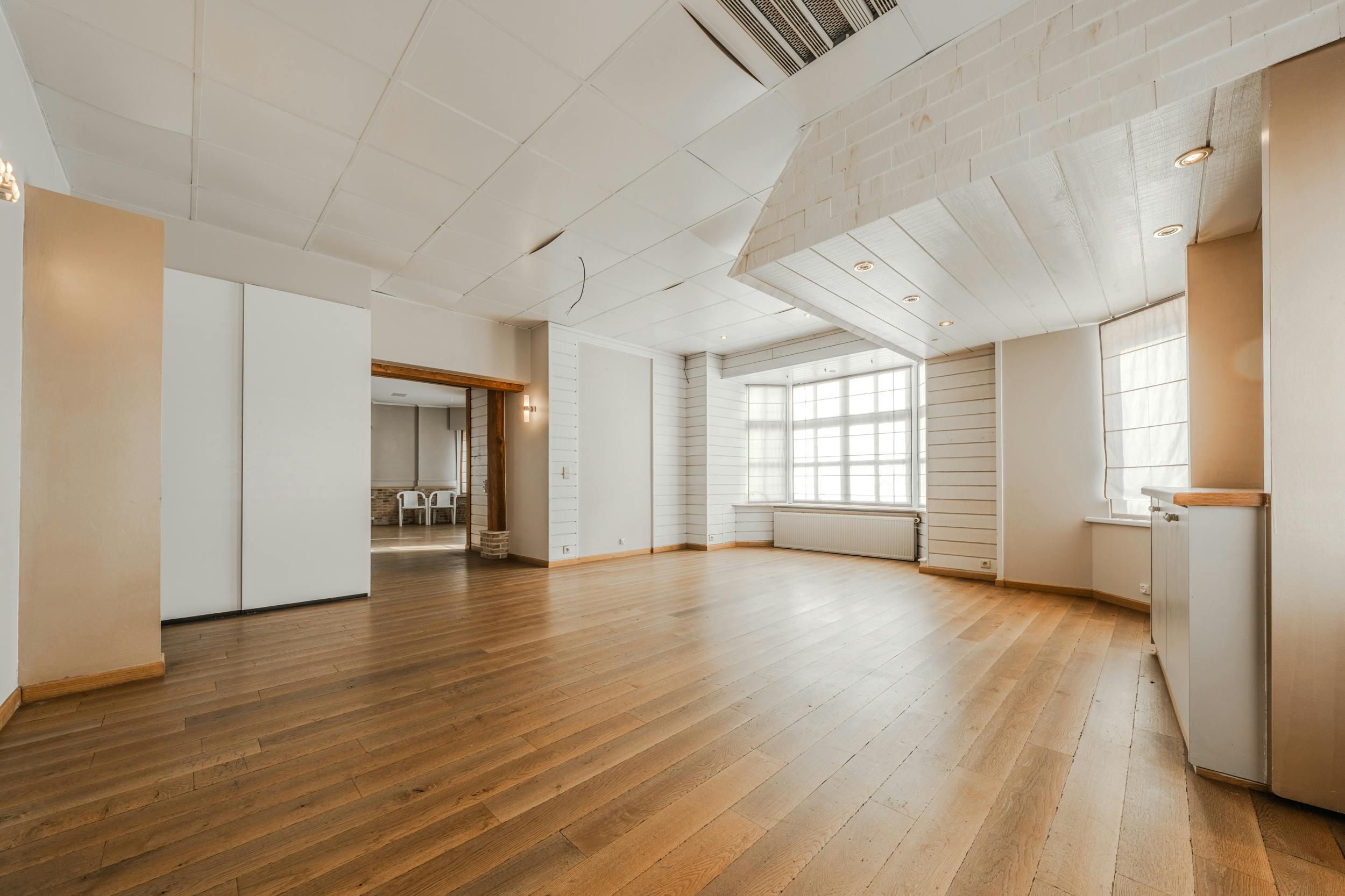 Goed gelegen handelspand met veel potentieel in Lombardsijde foto 8