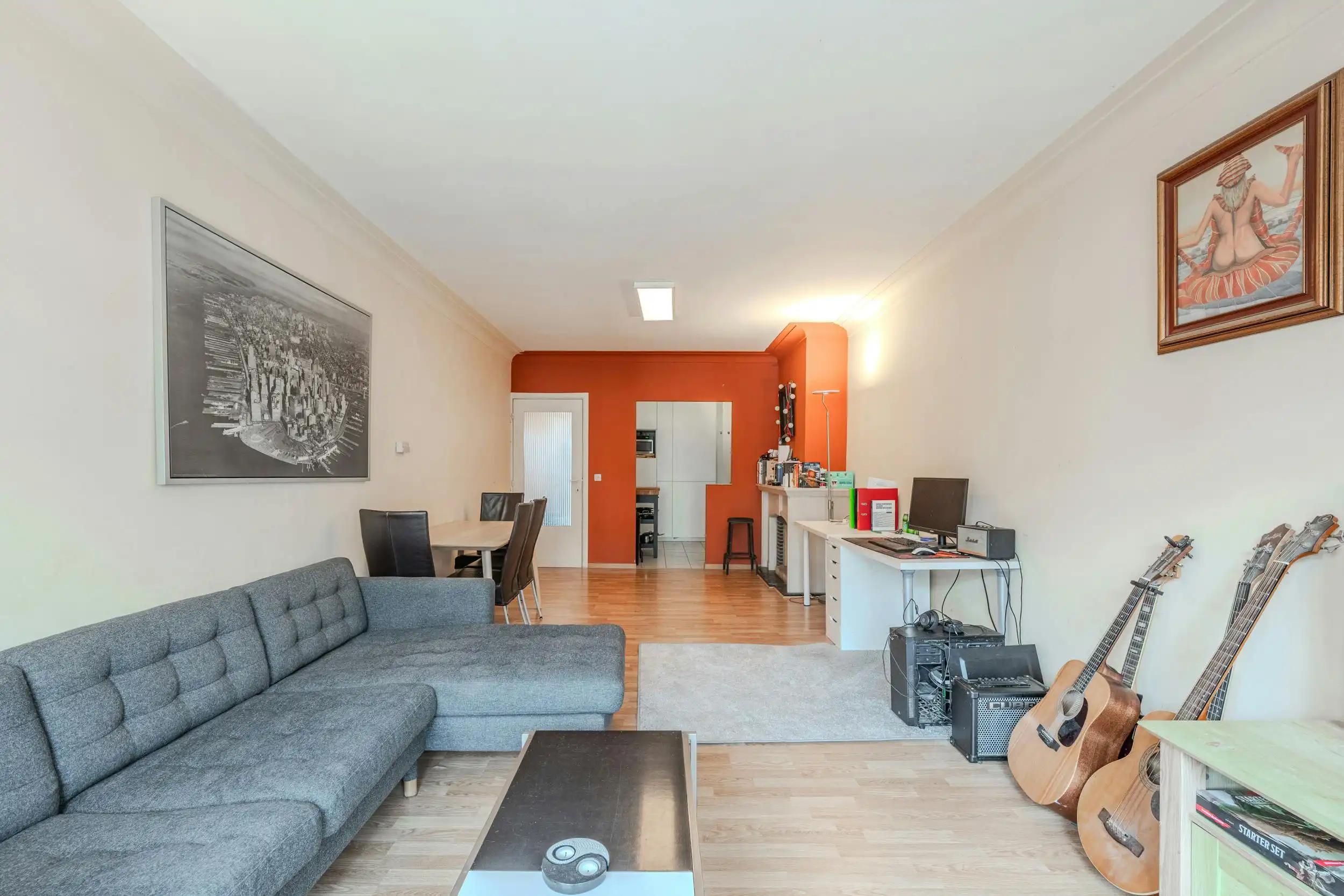 Ruim gezellig 1 slaapkamerappartement vlakbij centrum Oostende  foto {{pictureIndex}}