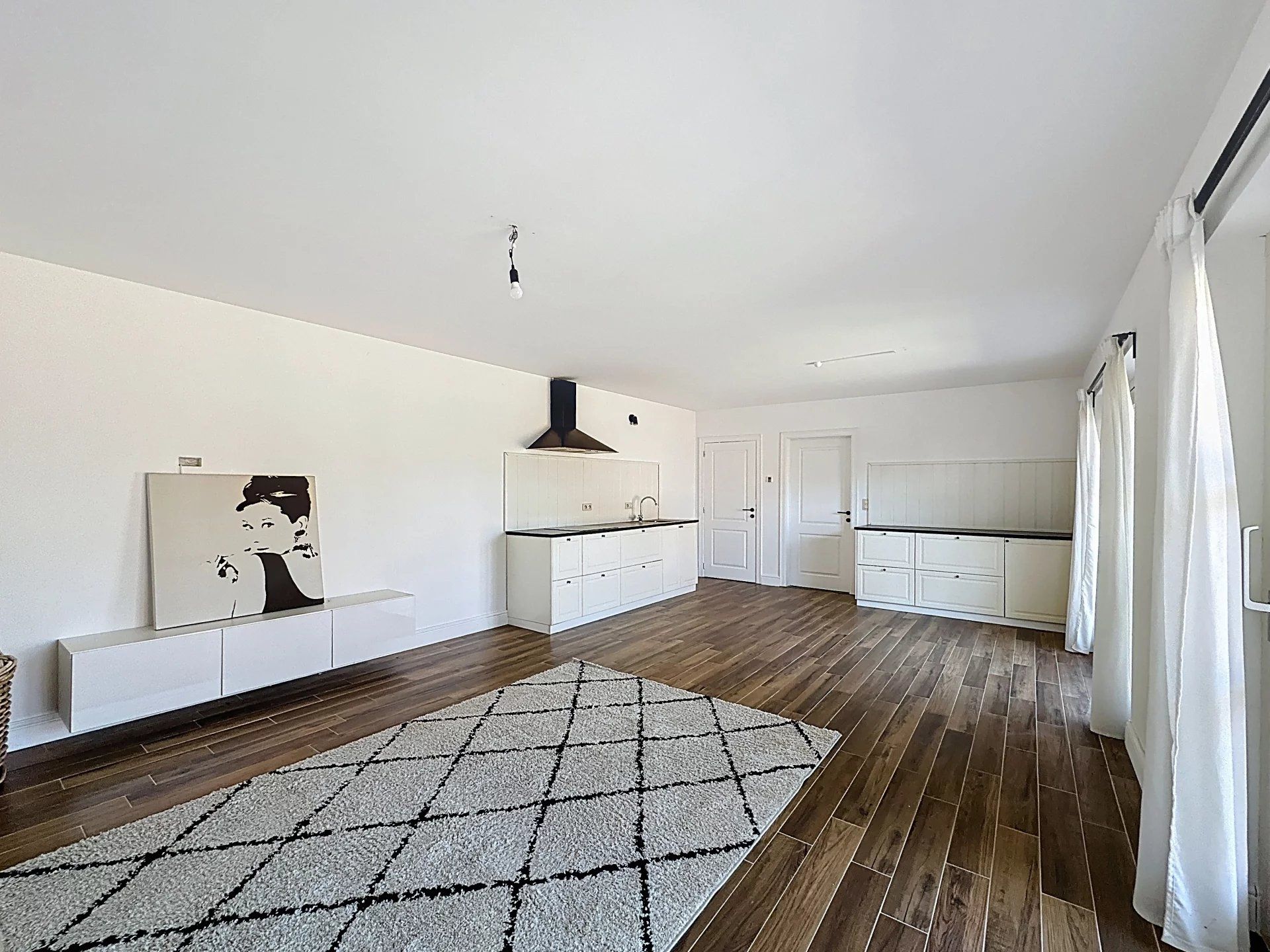 Charmante gerenoveerde woning met bijgebouw, ideaal voor bijberoep of inwonende ouders/volwassen kinderen. foto 29