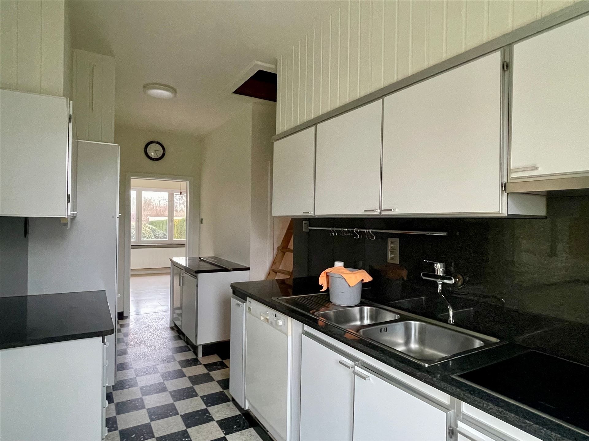 Gelijkvloerse woning foto 6