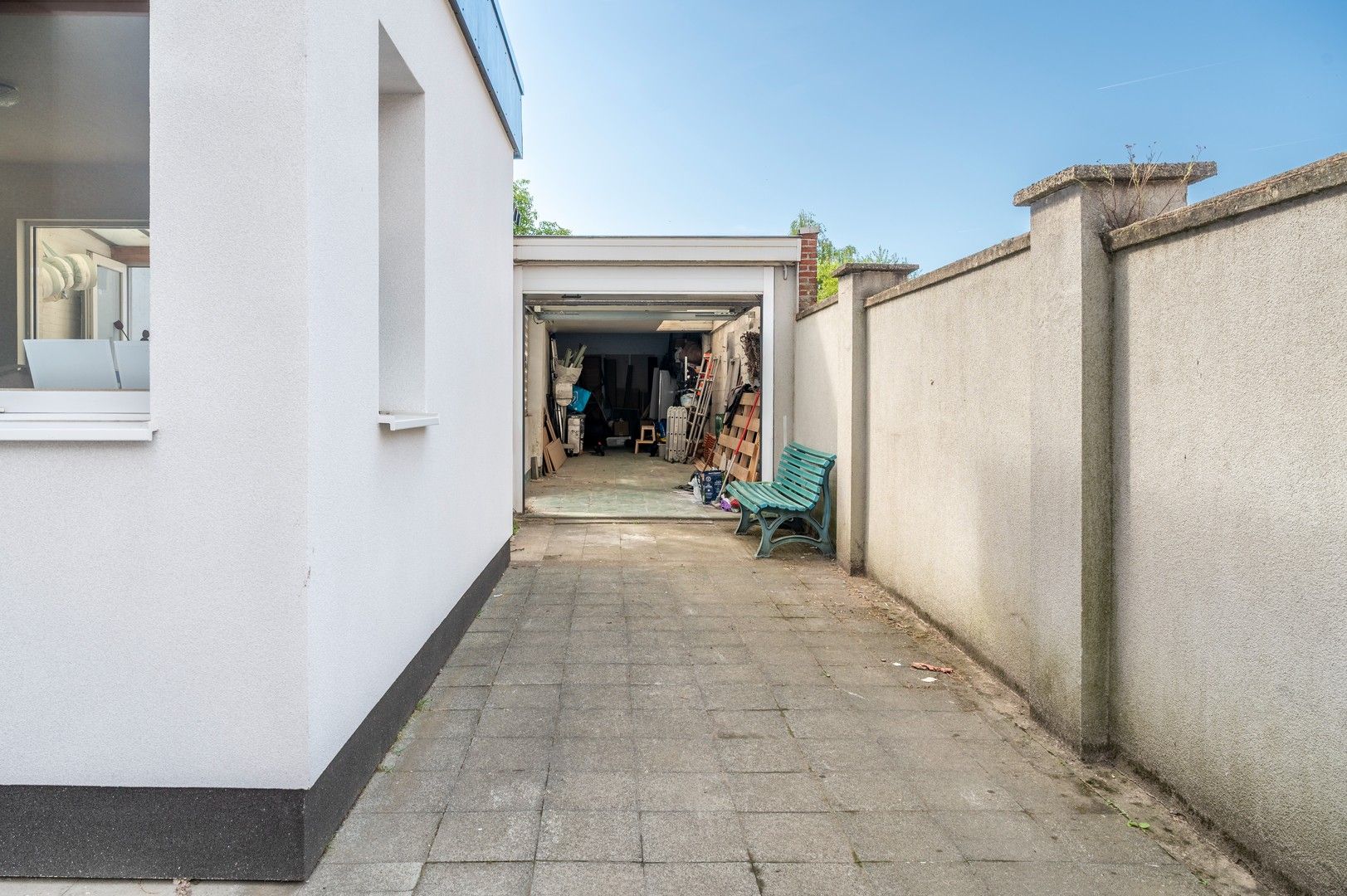 Instapklare woning met magazijn foto 24