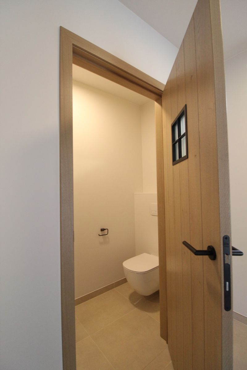 Woning met uniek landelijk karakter te Izegem foto 6