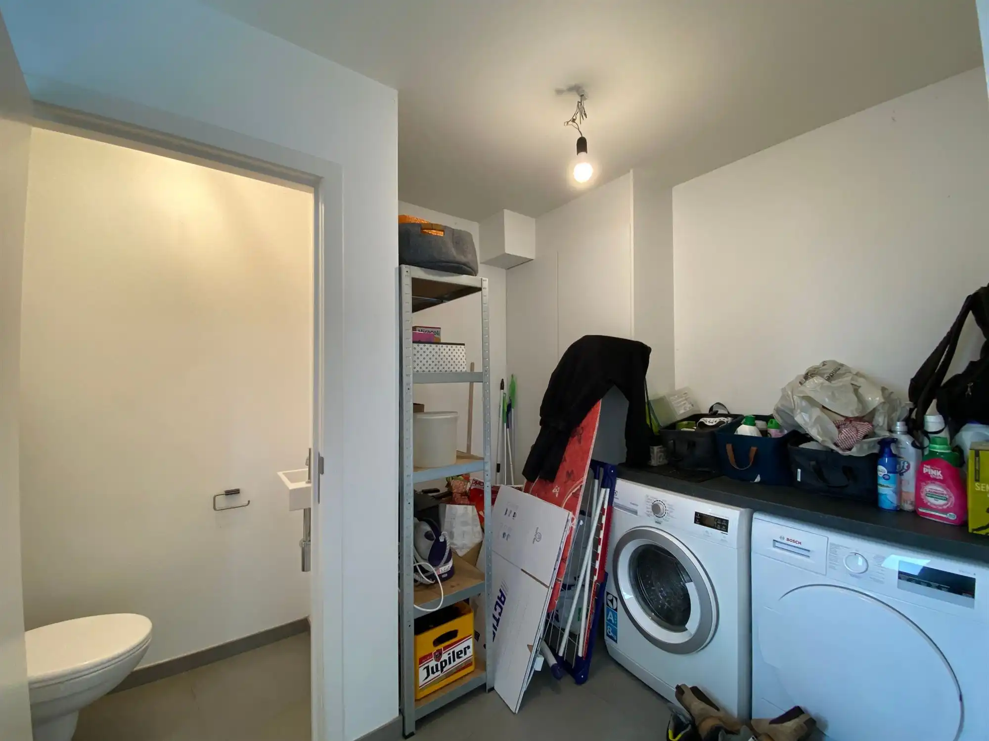 Ruime halfopen bebouwing  met 4 slaapkamers en garage foto 8