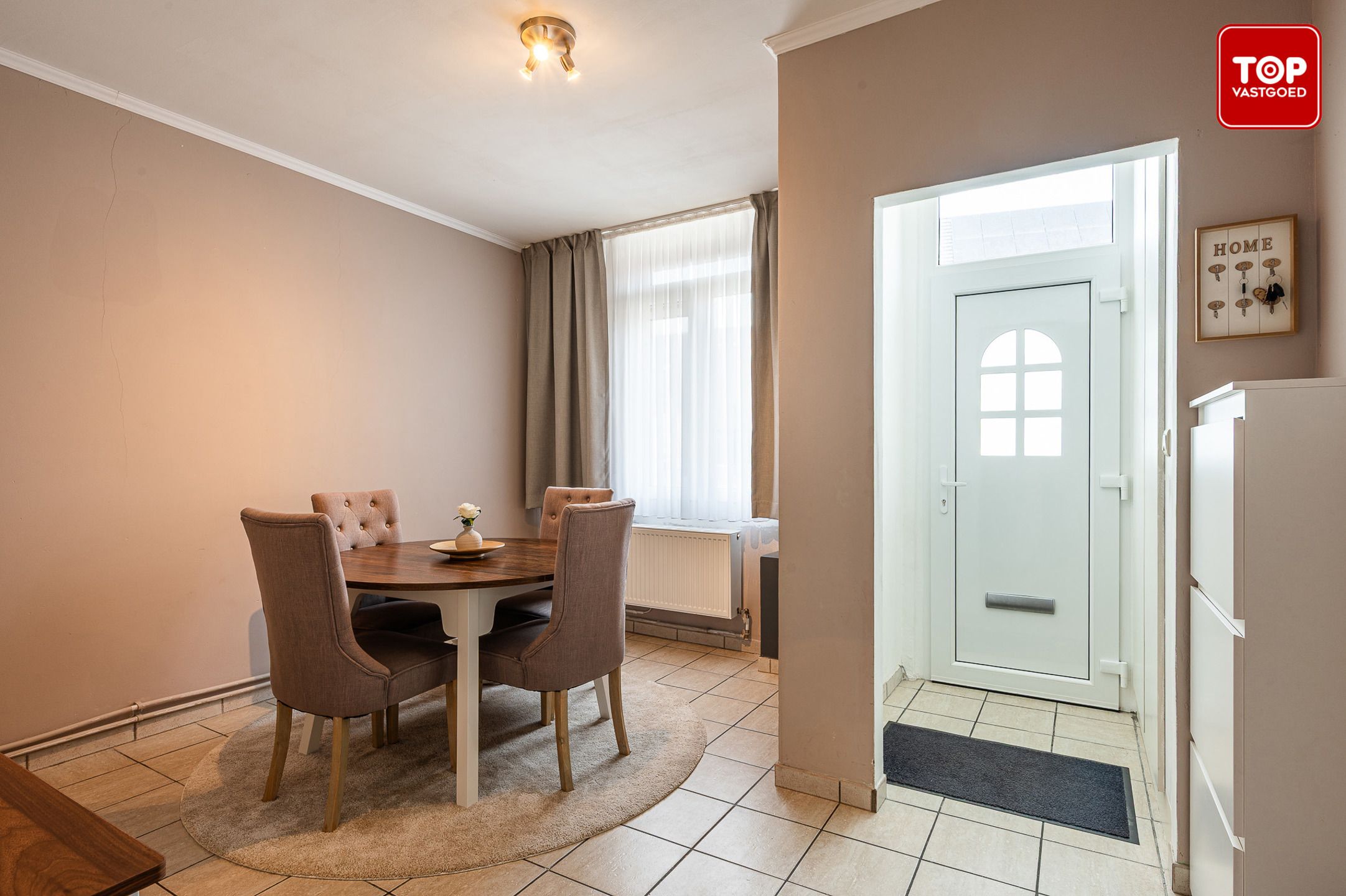 Sfeervolle woning met drie slaapkamers en vlotte verbinding naar de stad foto 7