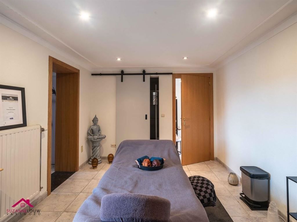 Gerenoveerde vrijstaande woning foto 29