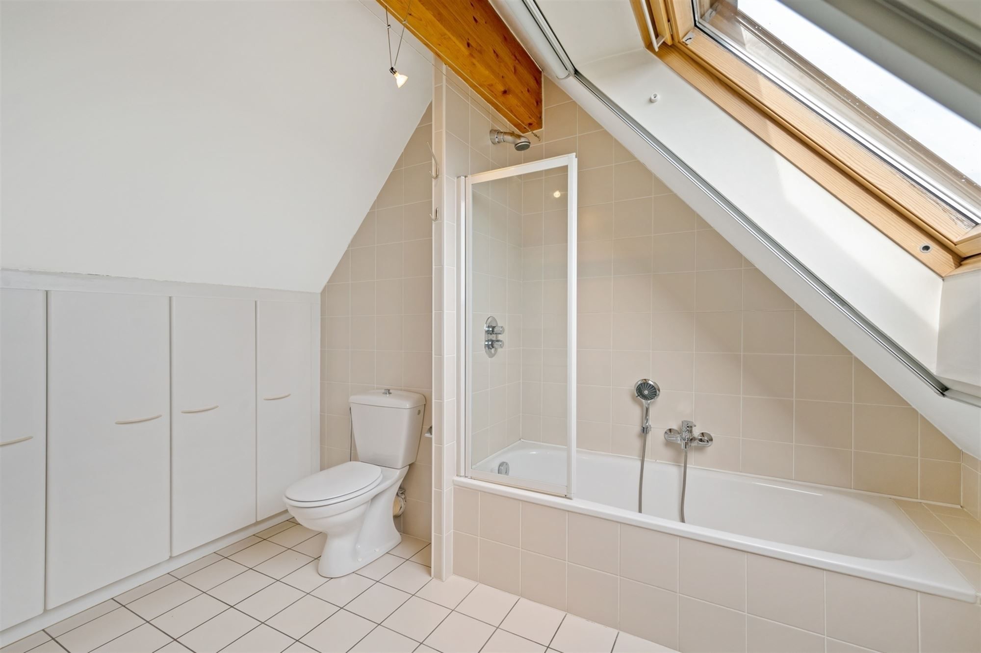 Duplex appartement met 2 slpks en ruim terras te Putte  foto 8