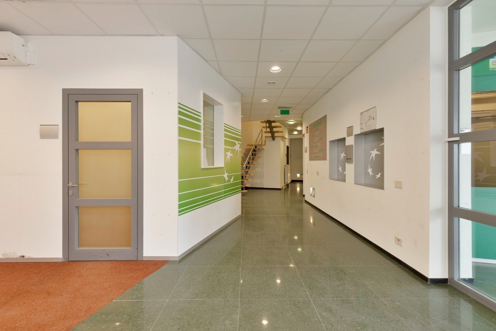 Handelspand met appartement en tal van mogelijkheden! foto 5