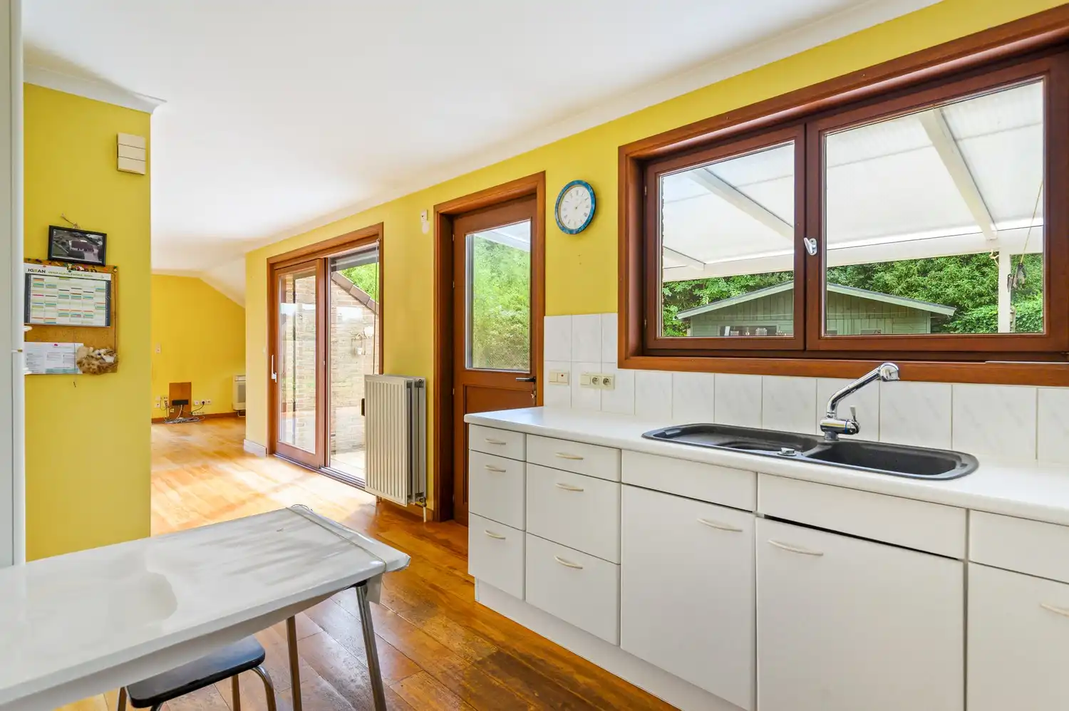 Vrijstaande laagbouwwoning met zonnige tuin en uitbreidingsmogelijkheden in Oelegem! foto 14