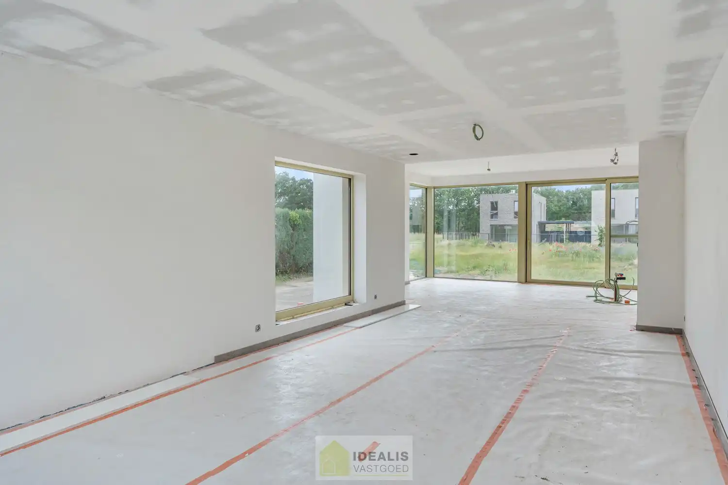 Schitterend volledig vernieuwde woning met 3 ruime slaapkamers foto 9