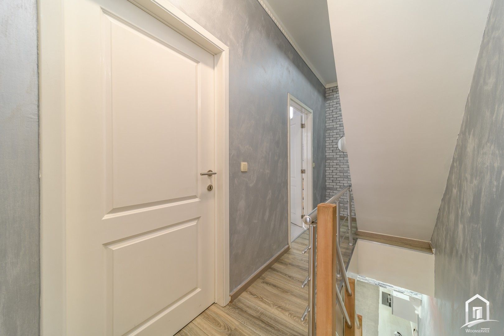 Instapklare, gerenoveerde woning aan de stadsrand van Aalst foto 12