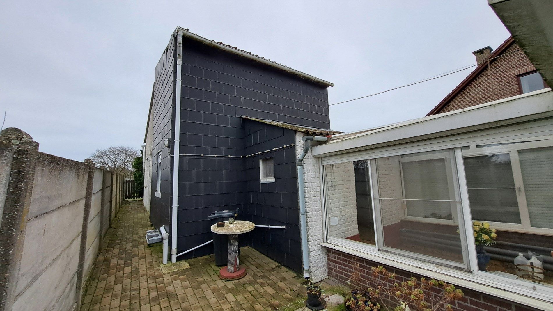 Rustig gelegen woning met garage omgeven door groen foto 21