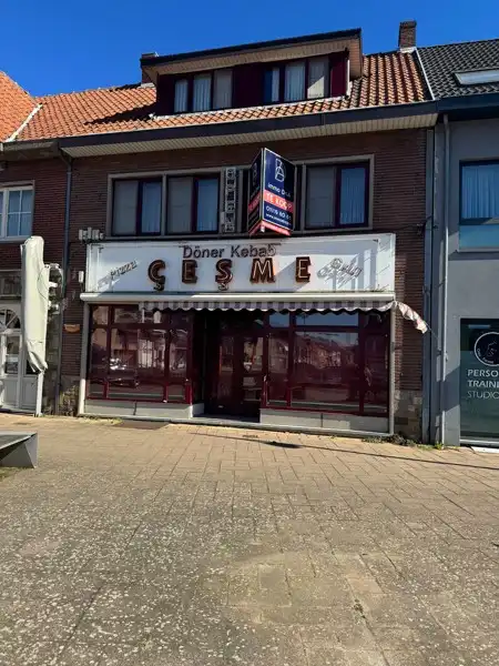 Handelspand met woonst op een strategische ligging. foto 5