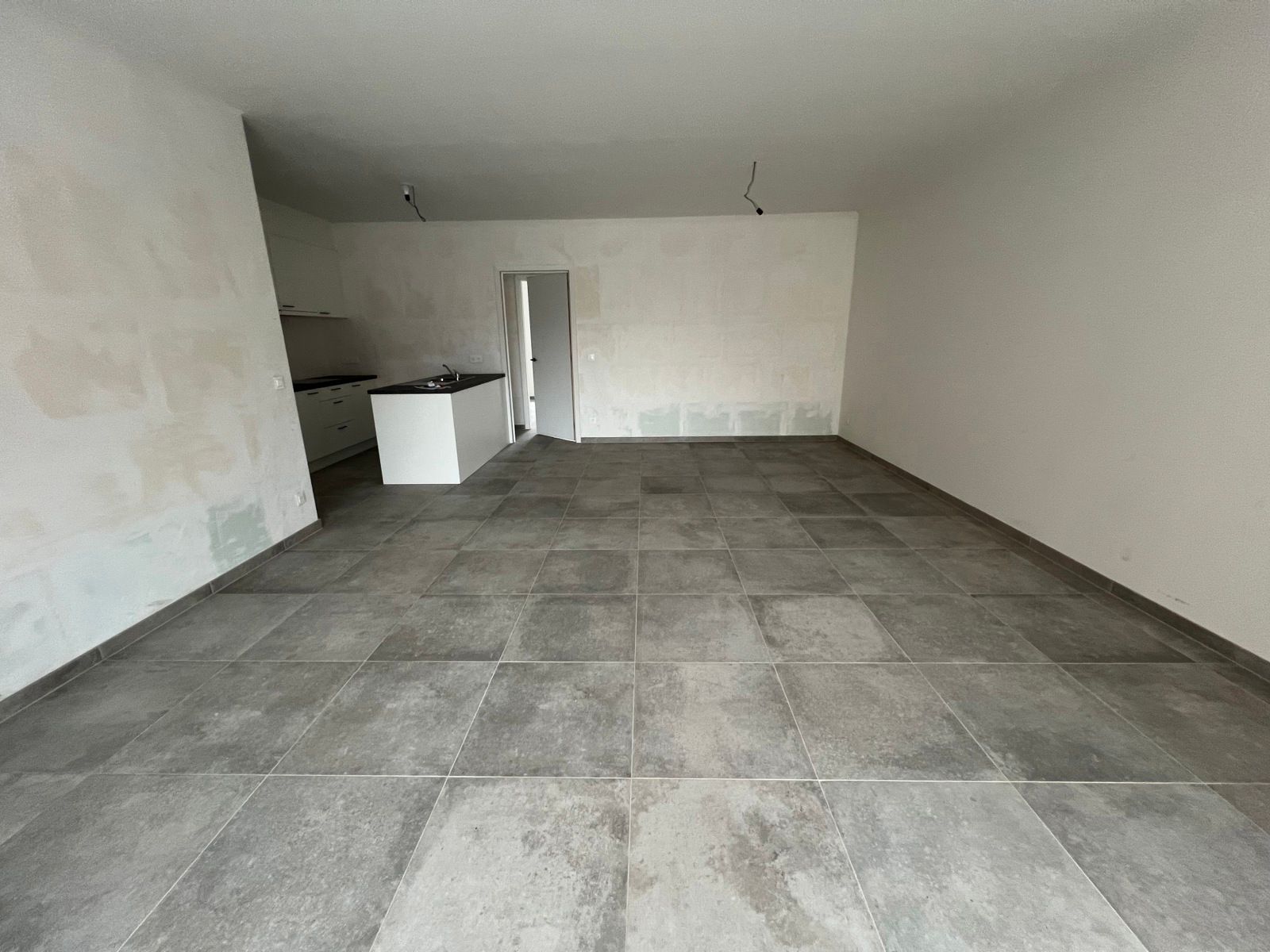 Nieuwbouw GLV app met 3 slpk - 2x terras - tuin - parking foto 6