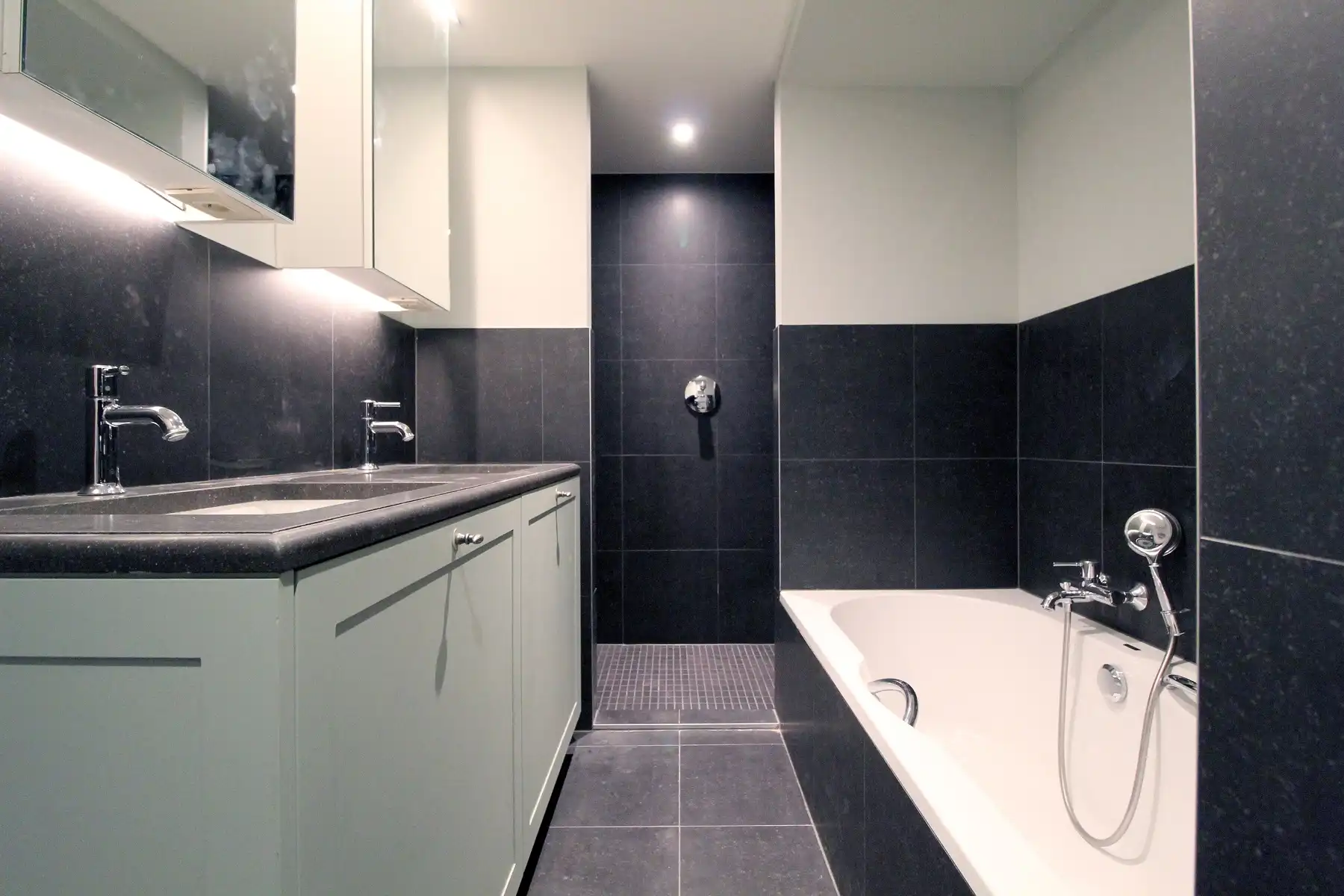 Hoogwaardig afgewerkt appartement op centrale ligging foto 17