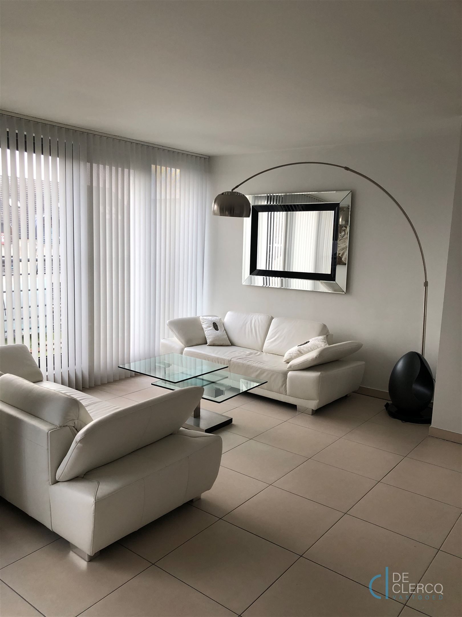 Zeer ruim appartement met garage TE HUUR in het centrum van Lochristi! foto 14