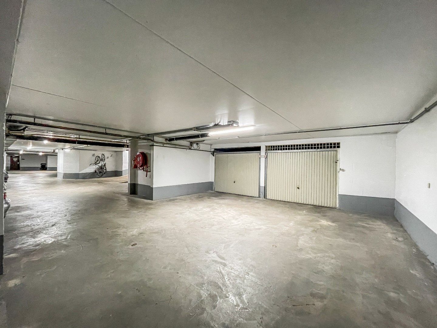 Aangename penthouse (gemeubeld) met ruim zonneterras gelegen op de Kustlaan vlakbij het Lichttorenplein.  foto 21