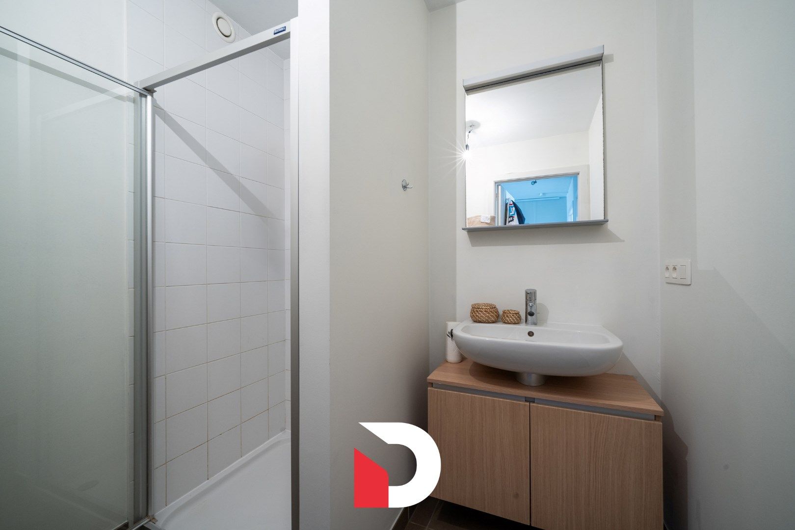 Ruim en instapklaar appartement met 2 slk. te Sint-Andries.  foto 15