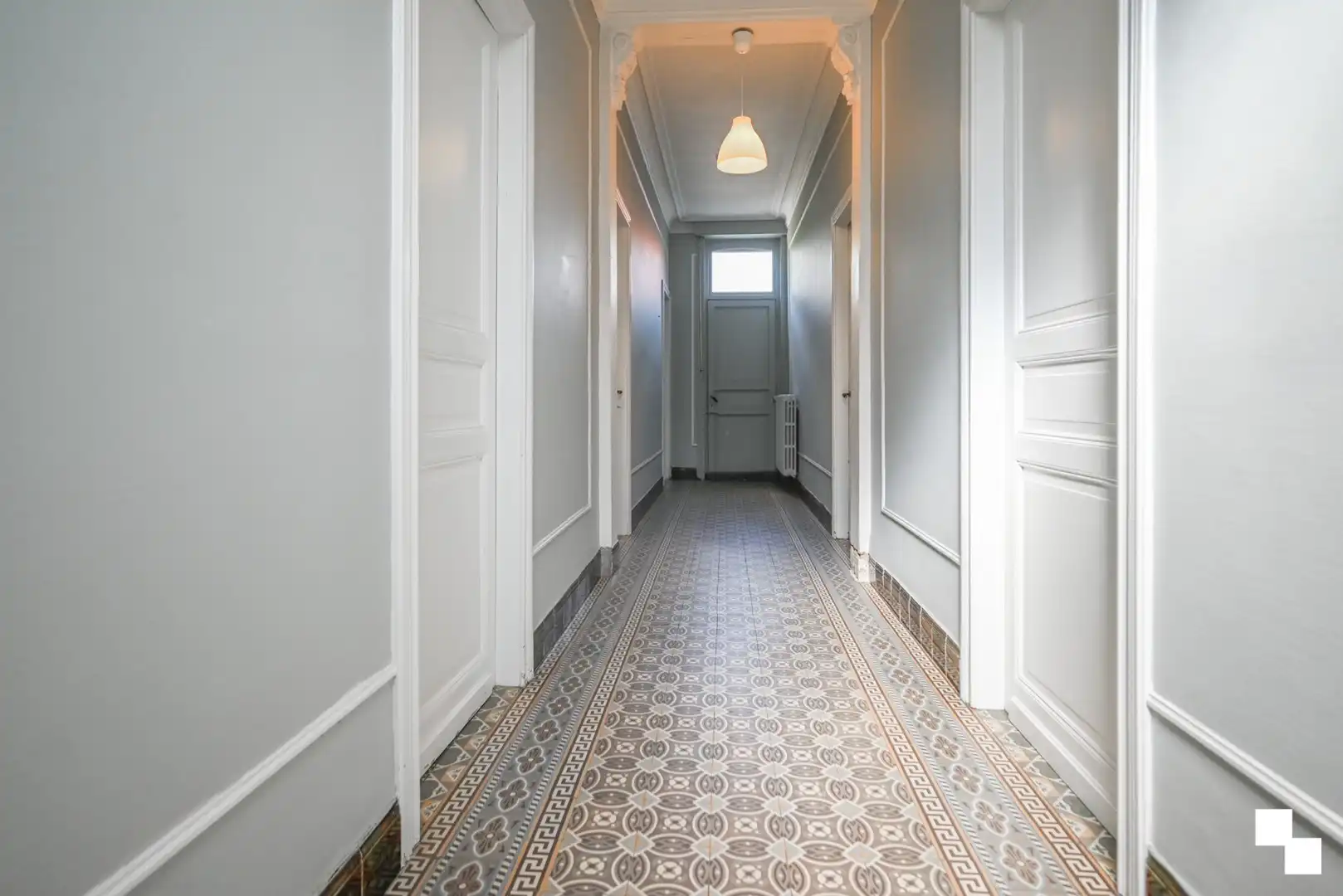 Charmante herenwoning met 4 à 5 slaapkamers te Izegem foto 2