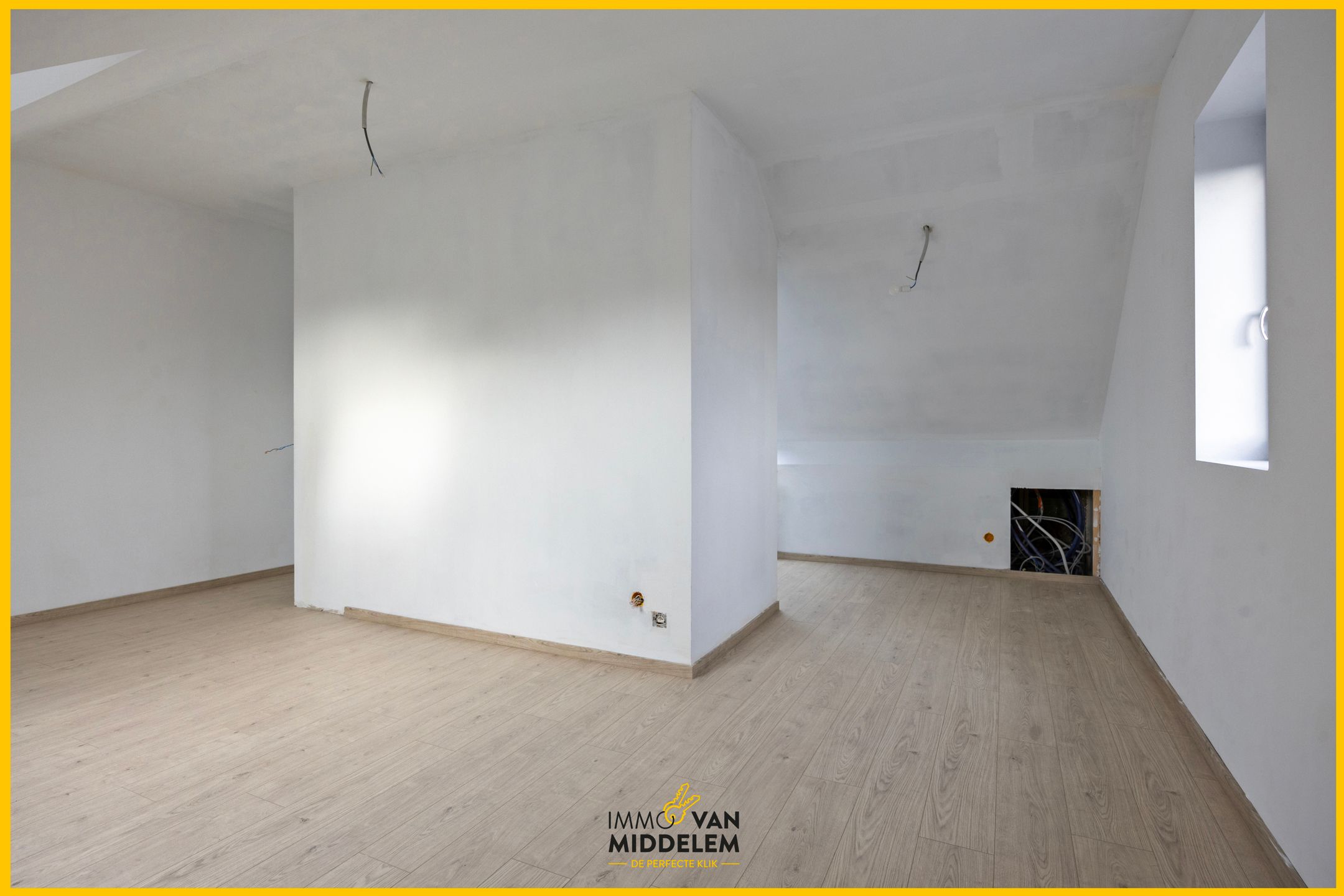 INSTAPKLARE NIEUWBOUWWONING MET 4 KAMERS, GARAGE EN TUIN foto 14