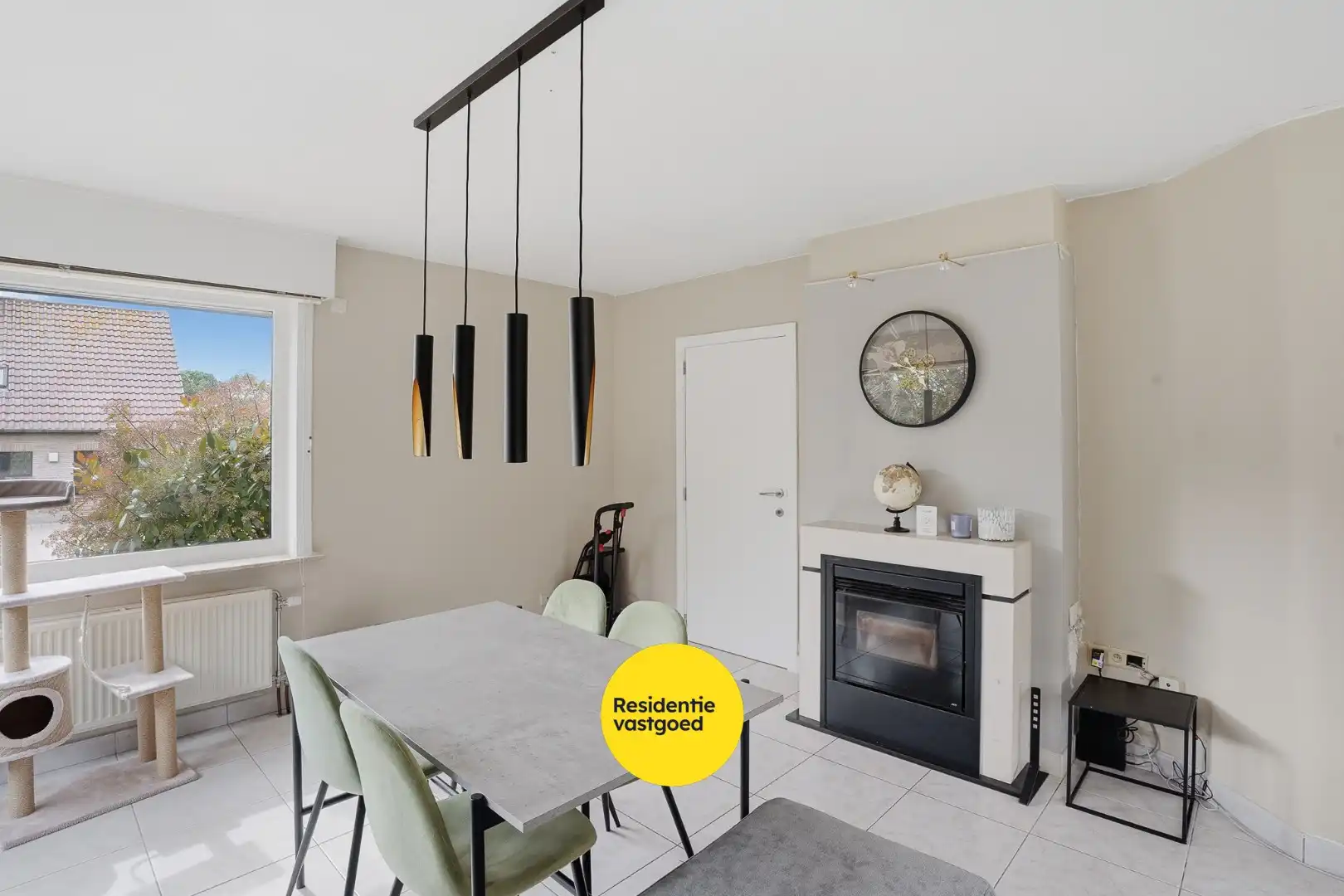 Instapklare alleenstaande woning in residentiële wijk te Aartrijke foto 3