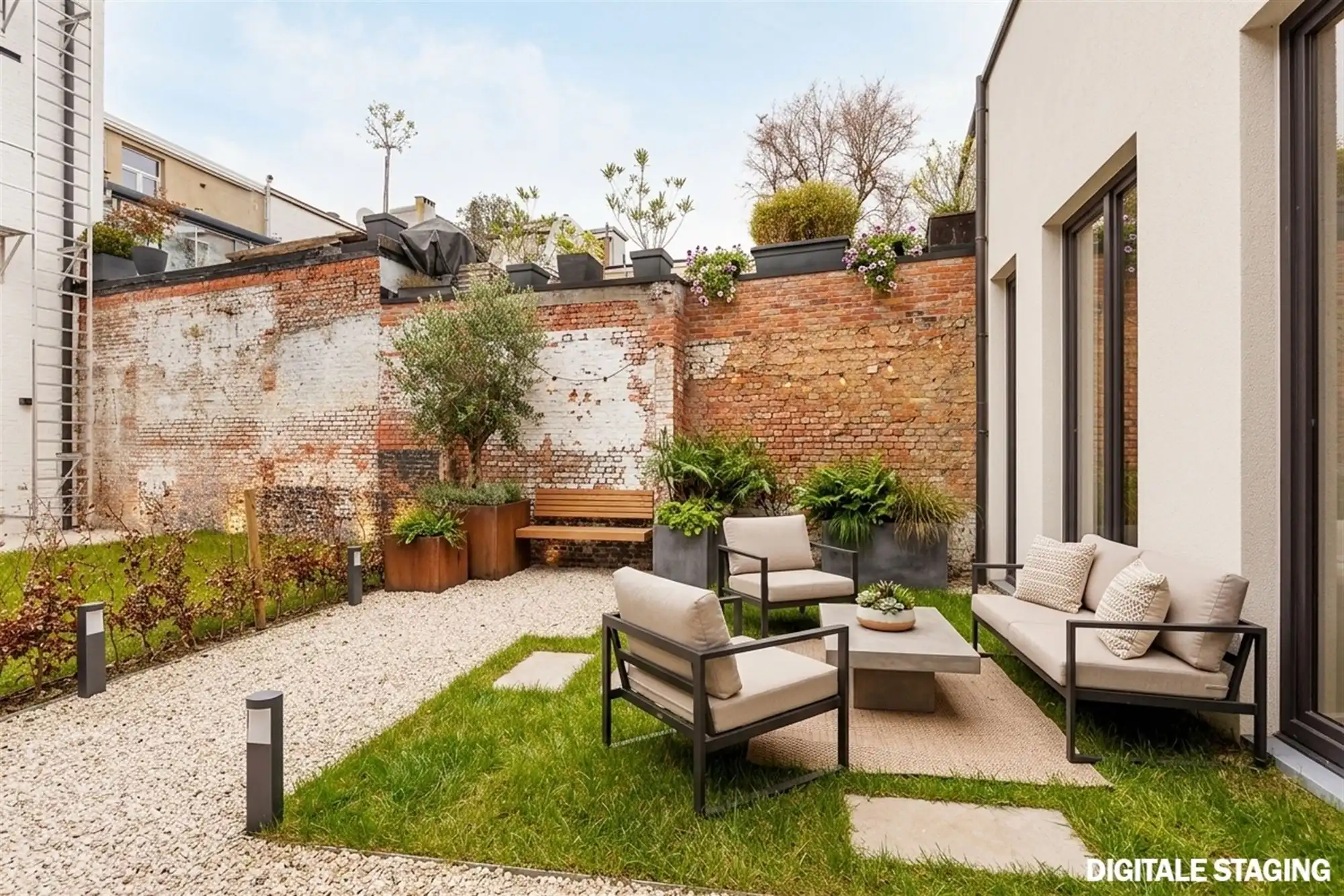 Centraal gelegen casco ruimte met privatieve tuin.  foto 6