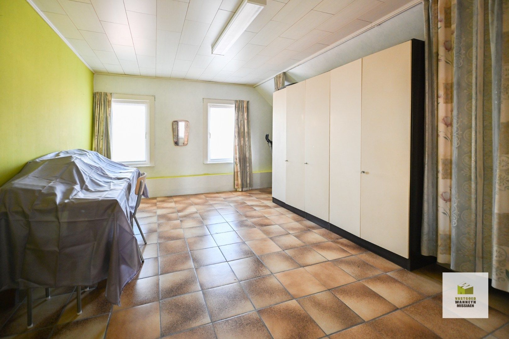 Ruime woning met 5 slaapkamers, groot bijgebouw (100m2) en landelijke vergezichten foto 20