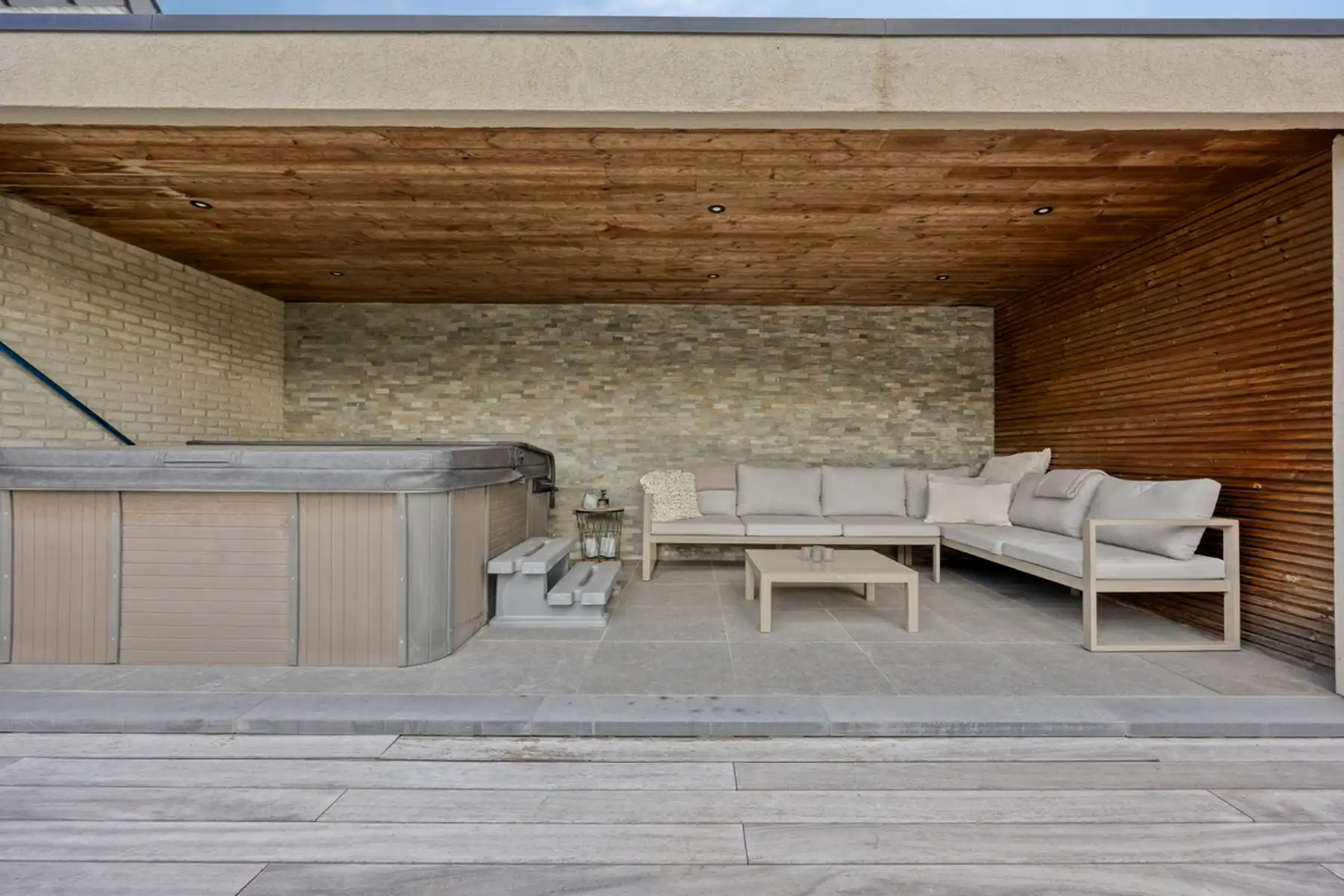 *** ONDER COMPROMIS *** foto 26