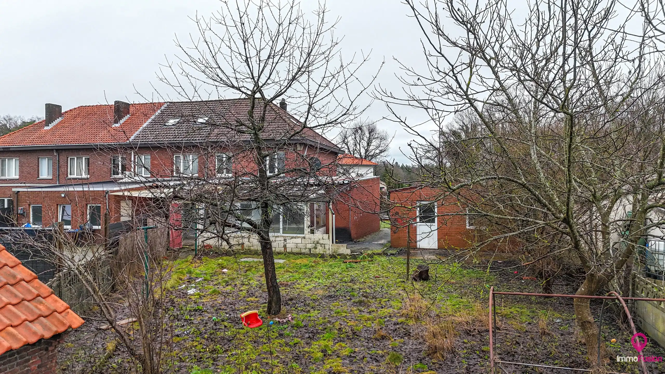 Op te frissen halfopen woning op toplocatie op de Lindeman foto 31