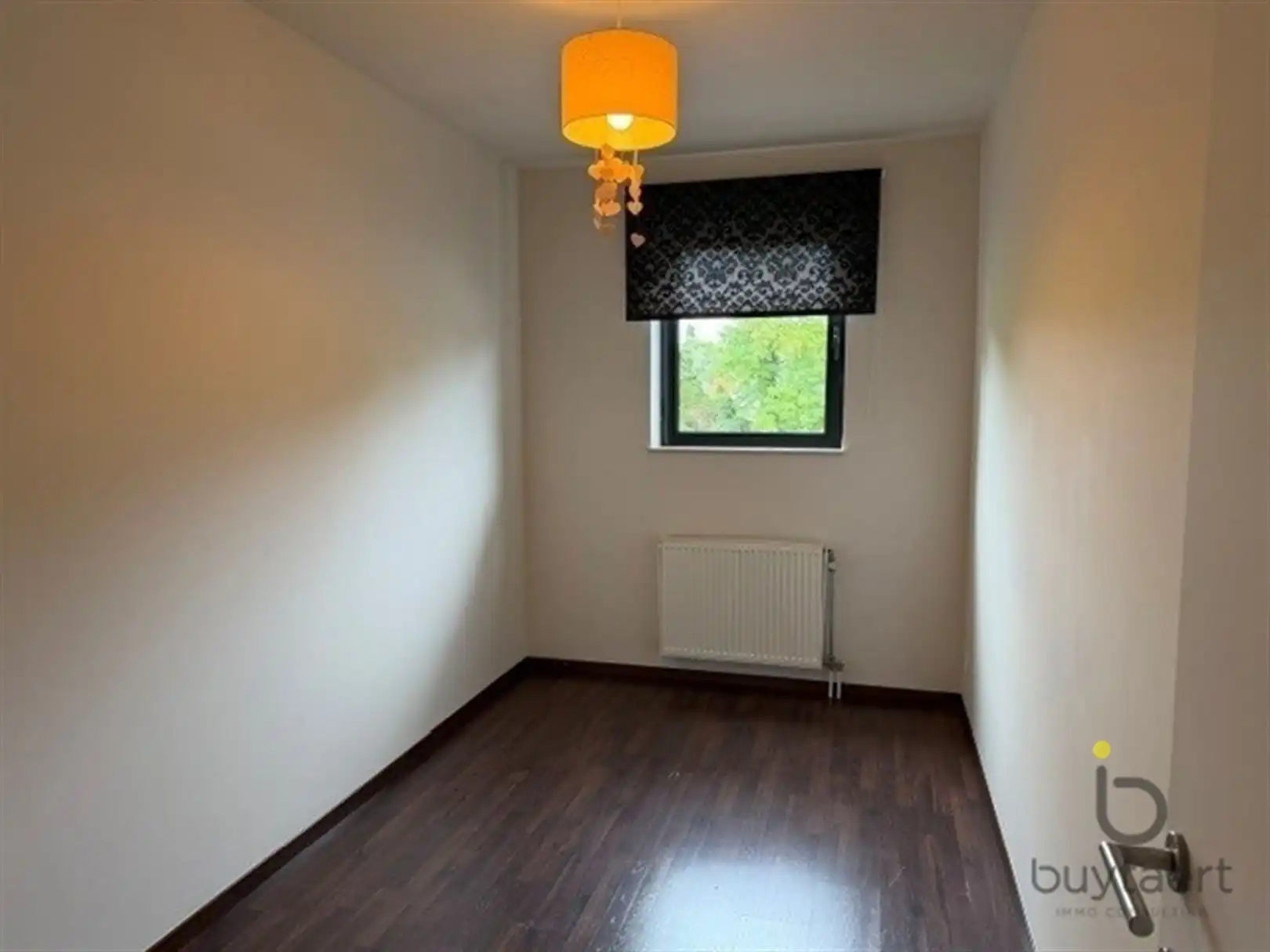 Hoekappartement met twee slpks en terrassen te Wommelgem. foto 8