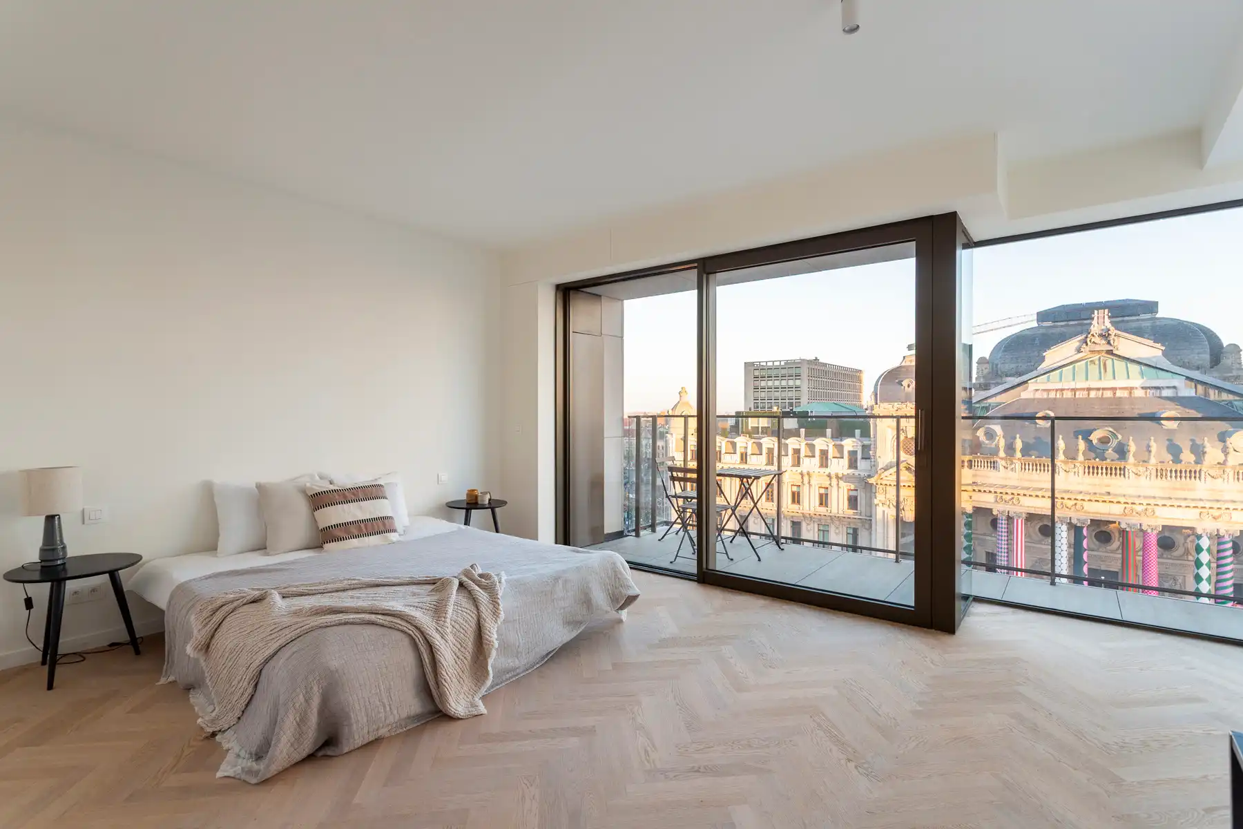 Luxe penthouse met terras en zicht op de Opera foto 5