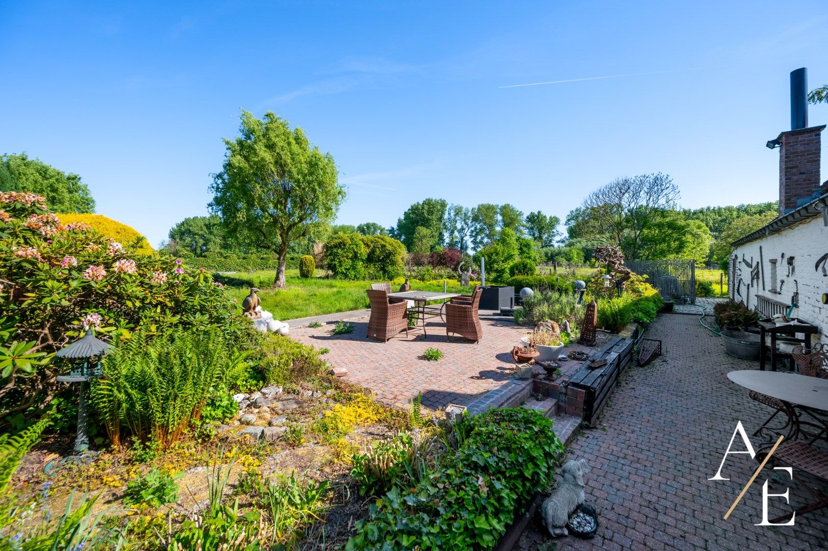 Authentieke half-open fermette “Windekind” in hartje Aaigem foto 11