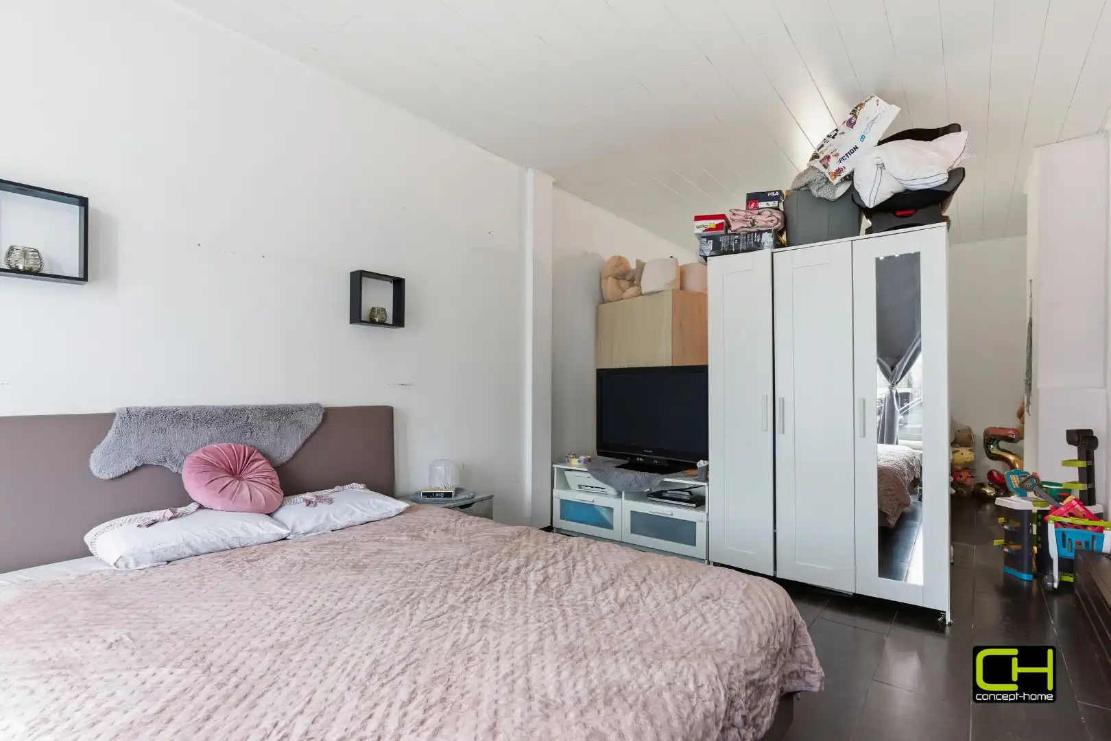 Appartementsgebouw met twee appartementen te koop in Mariakerke foto 12