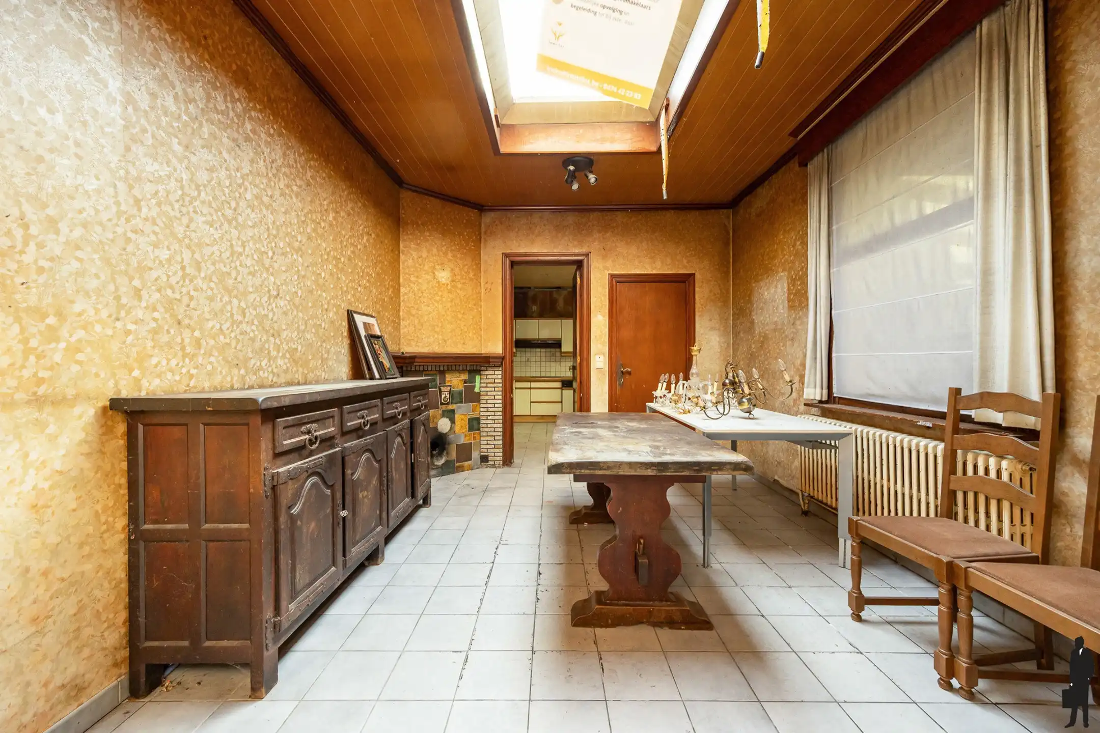 Te renoveren ruime woning met werkplaats foto 7