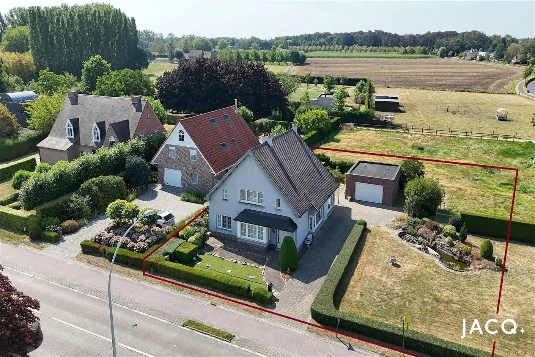 Ruime villa met 4slpk's op een prachtig perceel van 1203m²! foto 28