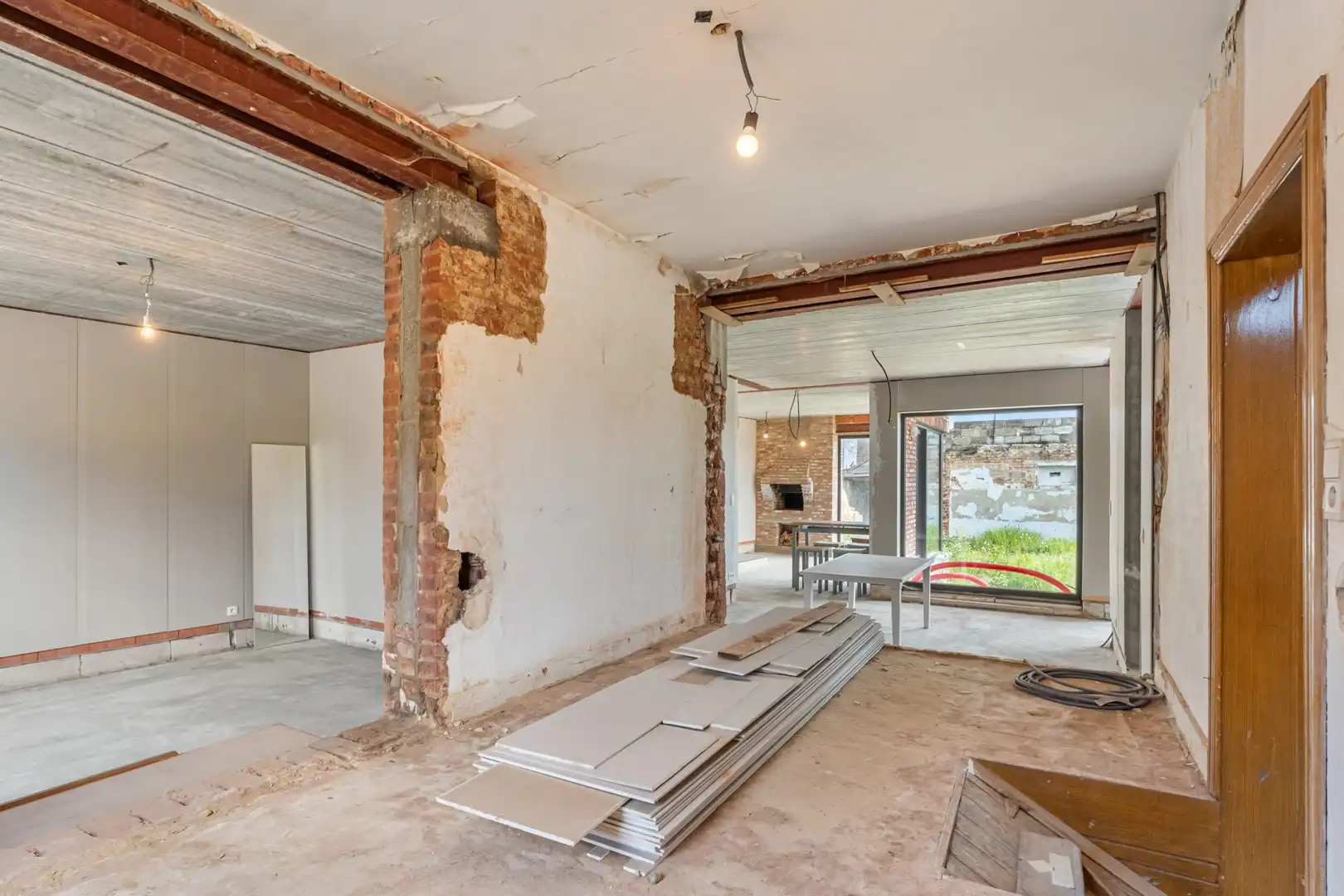 Ruime woning met karakter en afwerkingsmogelijkheden in Budingen foto 9