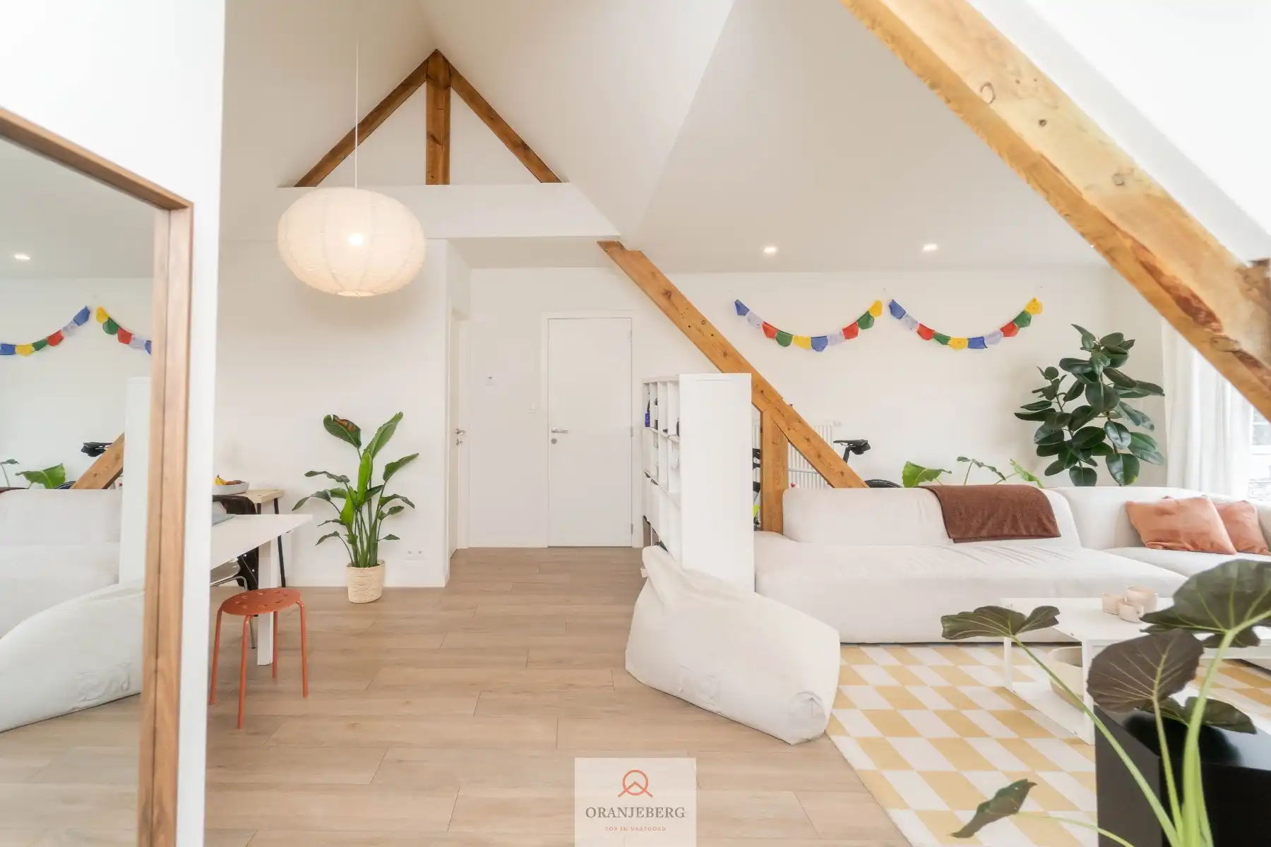 2 slpk- appartement met terras vlakbij Zuid Gent-centrum foto 8