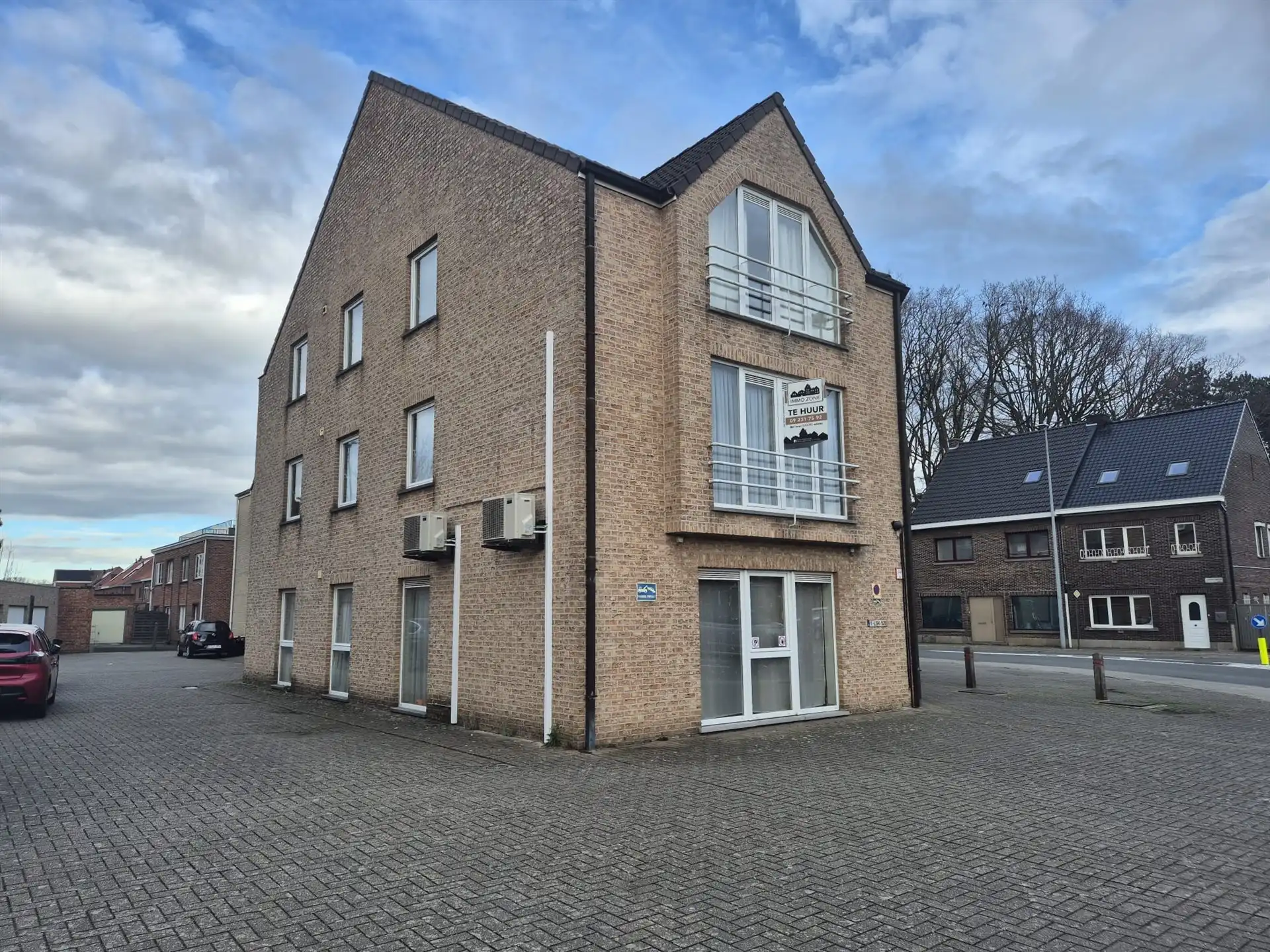 Ruim appartement met garage gelegen op het eerste verdiep vlakbij de Warande. foto 25