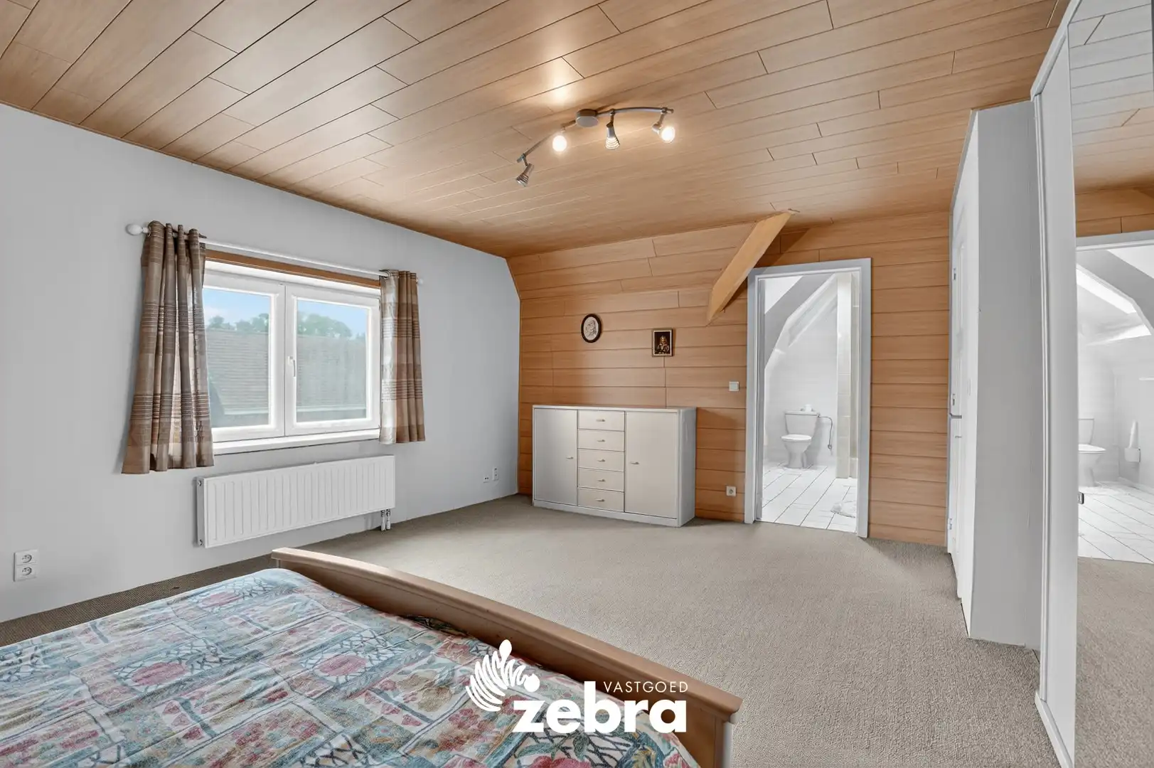 Unieke burgemeesterswoning met authentieke charme, 6 slaapkamers en grote tuin nabij IJzer te Roesbrugge! foto 44